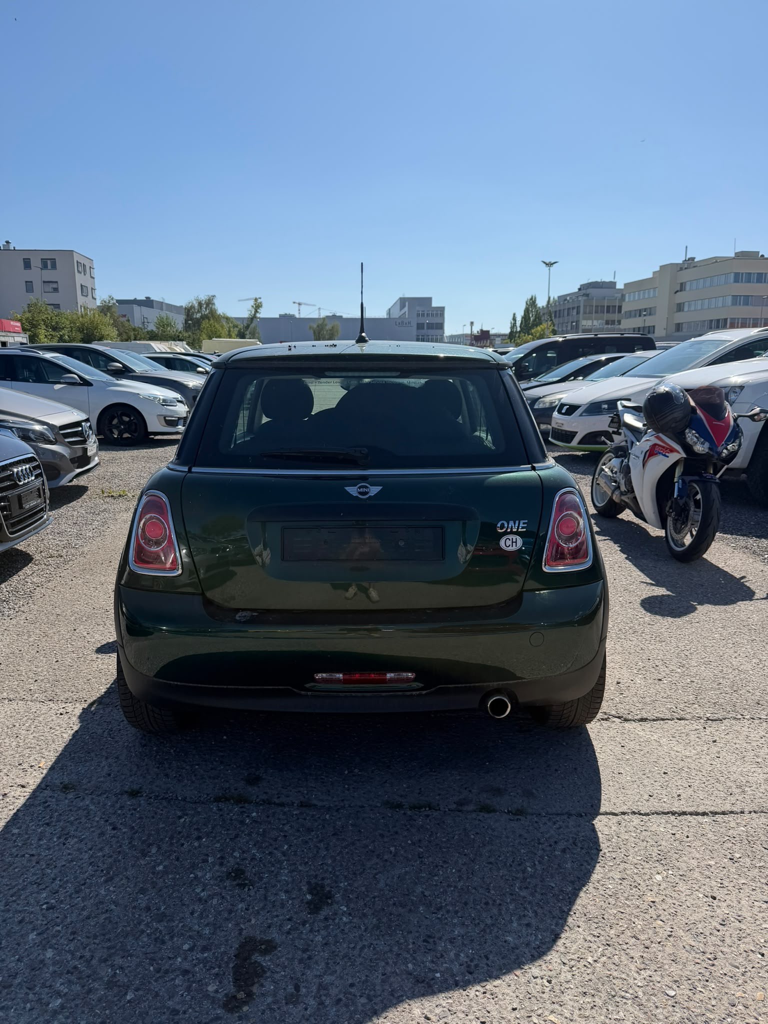 MINI One-image-3