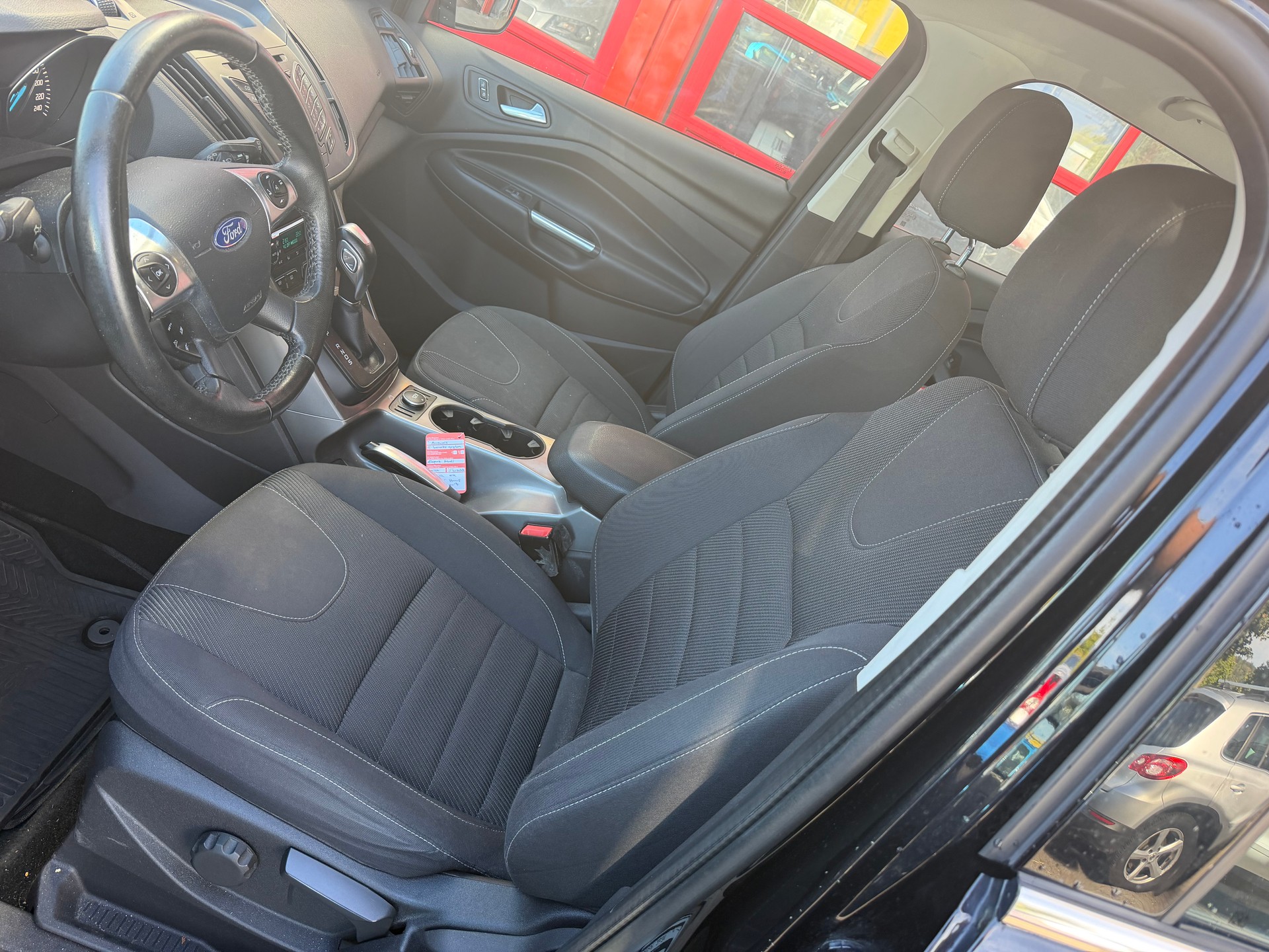 FORD Kuga 2.0 TDCi Carving 4WD PowerShift-image-6