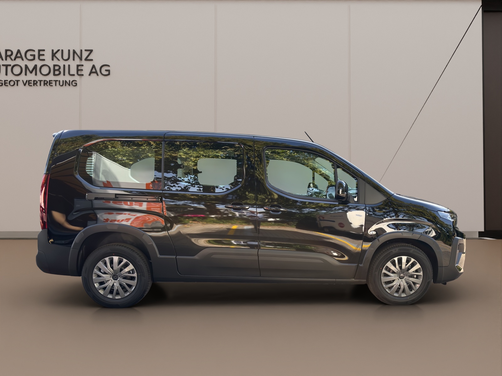 PEUGEOT Rifter Family Edition 1.5 HDi Automat-image-5