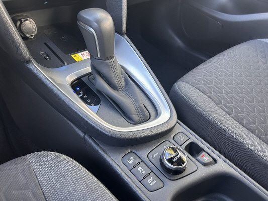TOYOTA Yaris Cr. 1.5 Trend AWD A-image-12