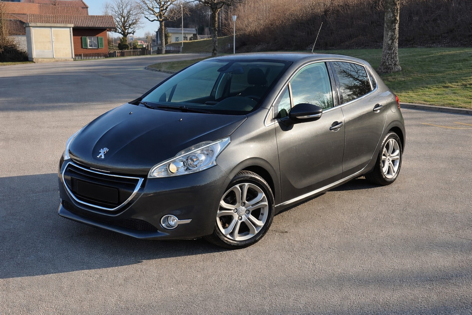 PEUGEOT 1.6 VTi Allure-image-0