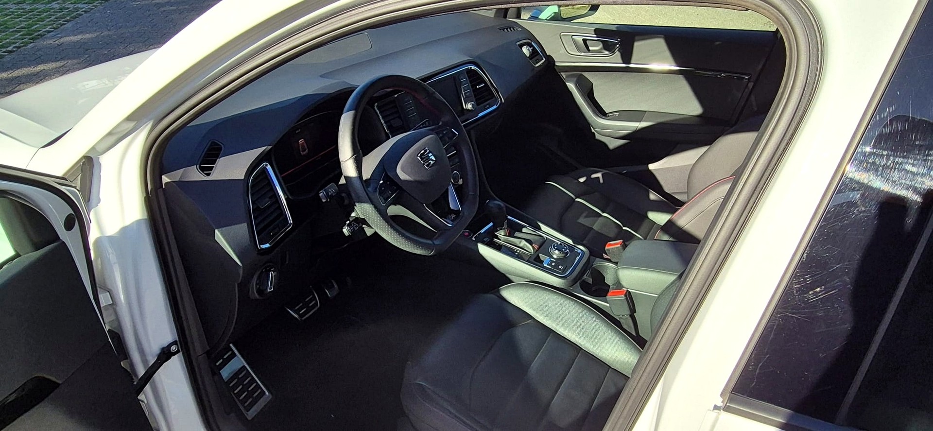 SEAT 2.0 TSI FR 4Drive DSG-image-2