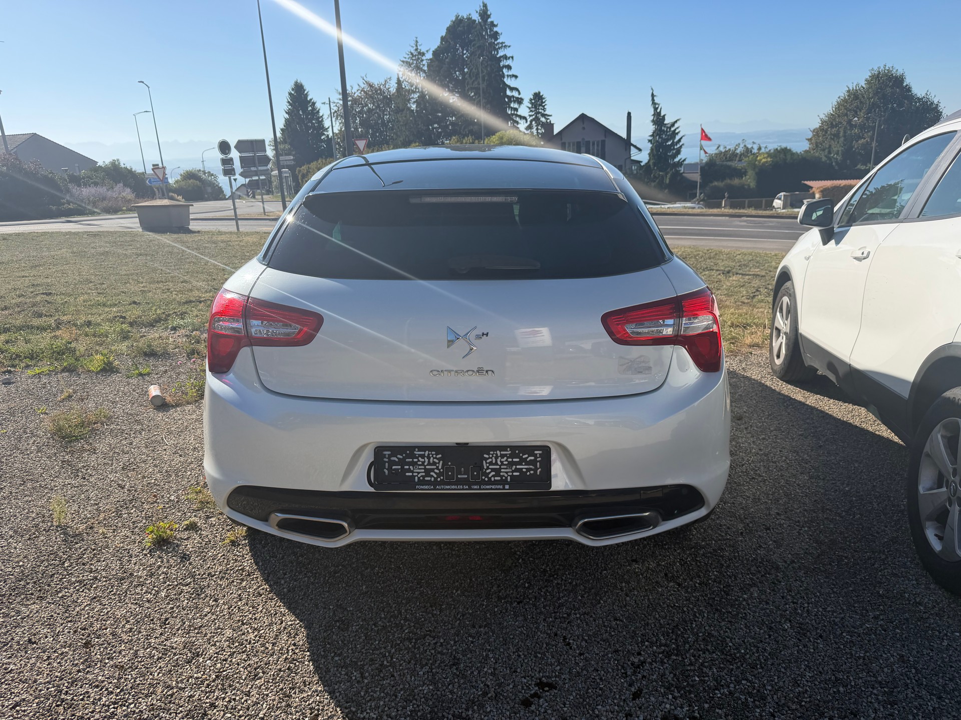 DS AUTOMOBILES DS5 HYbrid4 200 Sport Chic EGS6-image-4
