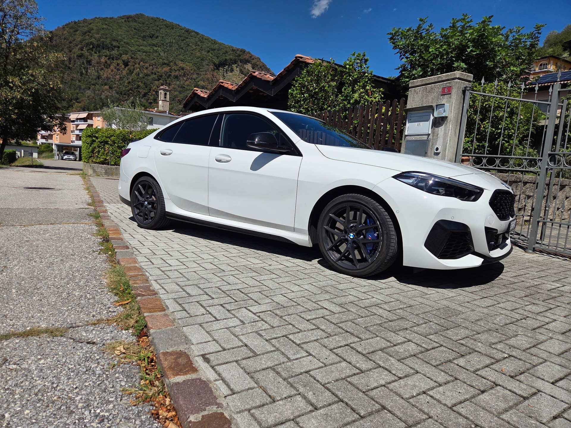 BMW M235i xDrive-image-0
