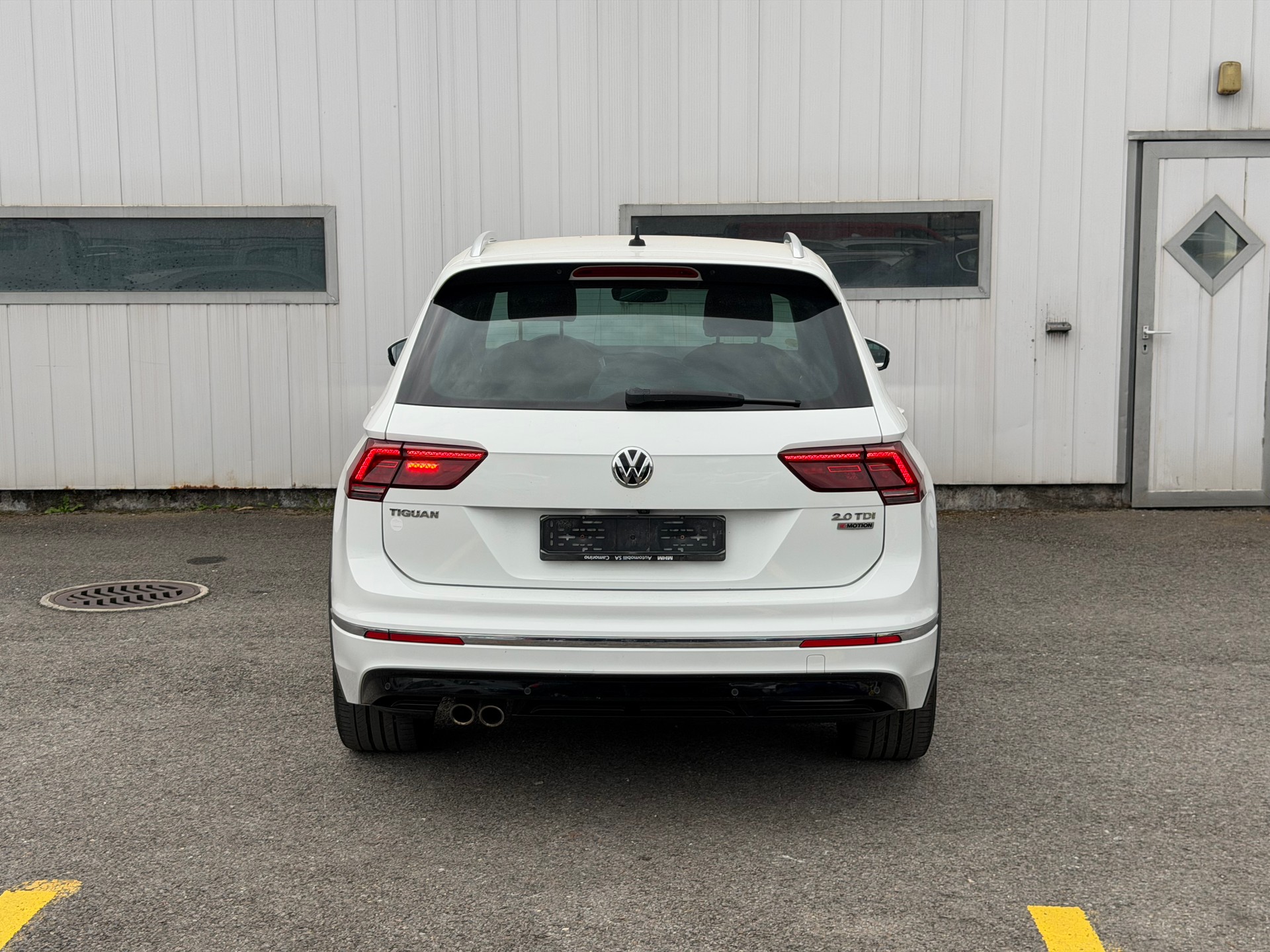 VW Tiguan 2.0 TDI SCR R Line 4Motion DSG-image-3
