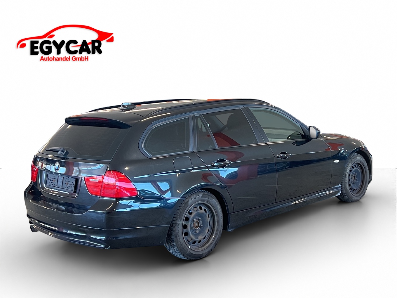 BMW 320i Touring-image-5