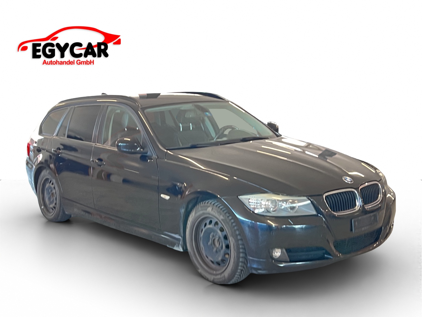 BMW 320i Touring-image-1