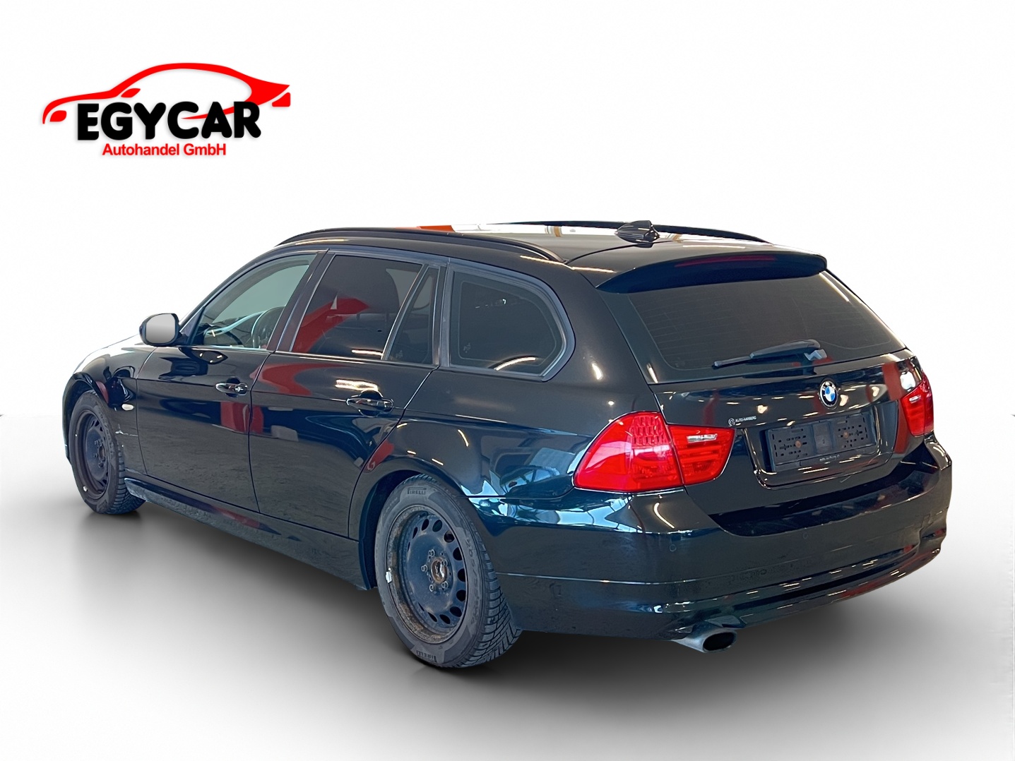 BMW 320i Touring-image-4