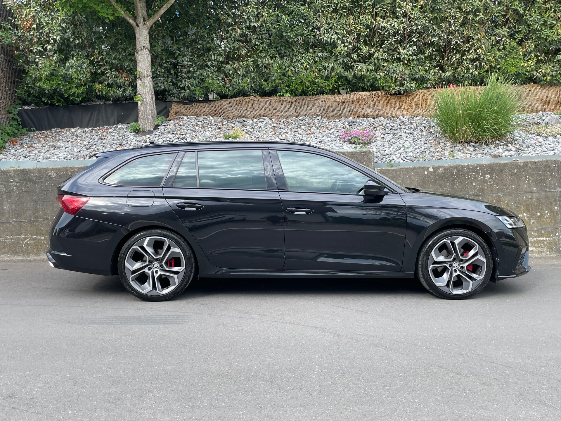 SKODA Octavia Combi 2.0 TDI DSG RS 4x4-image-6