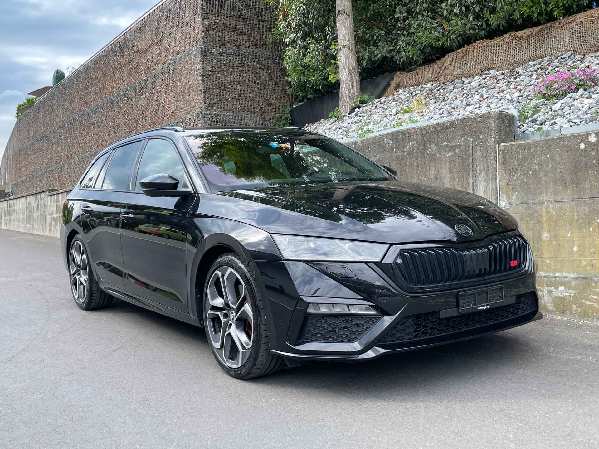 SKODA Octavia Combi 2.0 TDI DSG RS 4x4-image-7