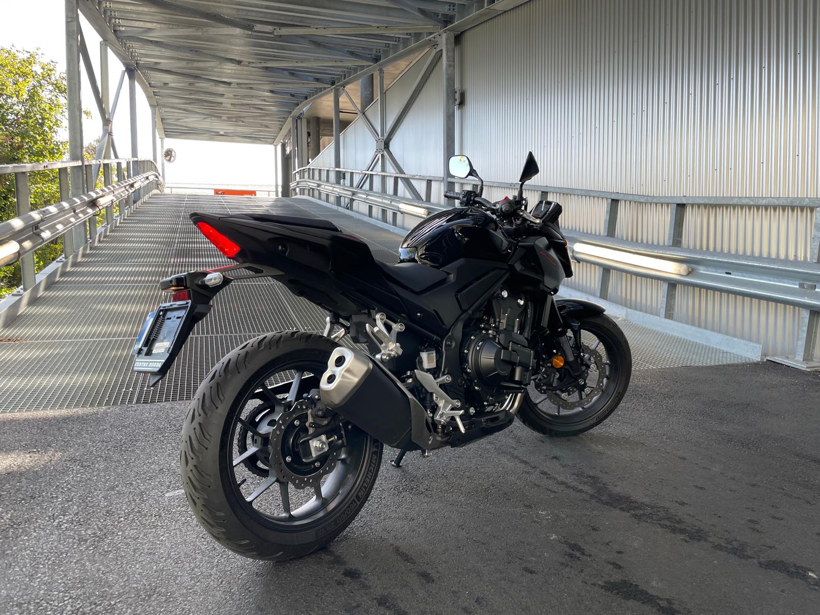 HONDA CB500FAC-showroom-element-3