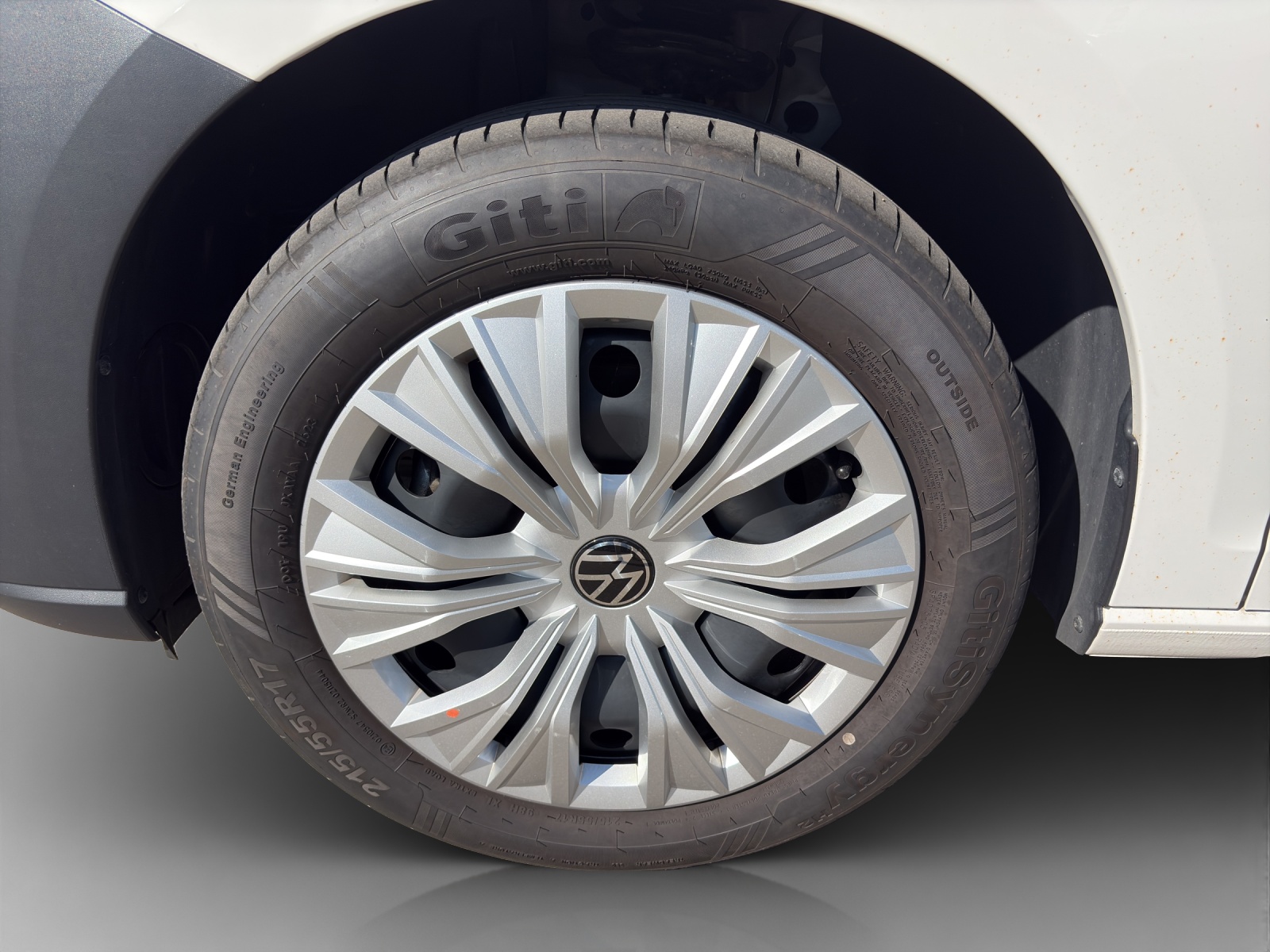 VW Caddy Cargo 2.0TDI 4Motion-image-14