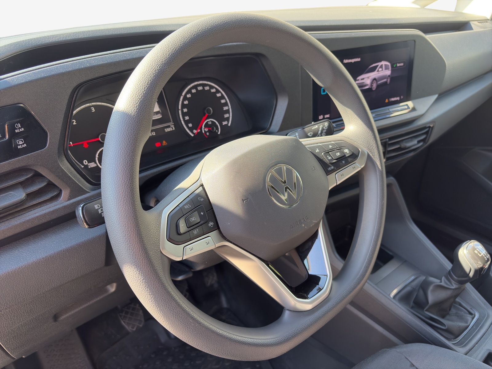 VW Caddy Cargo 2.0TDI 4Motion-image-9