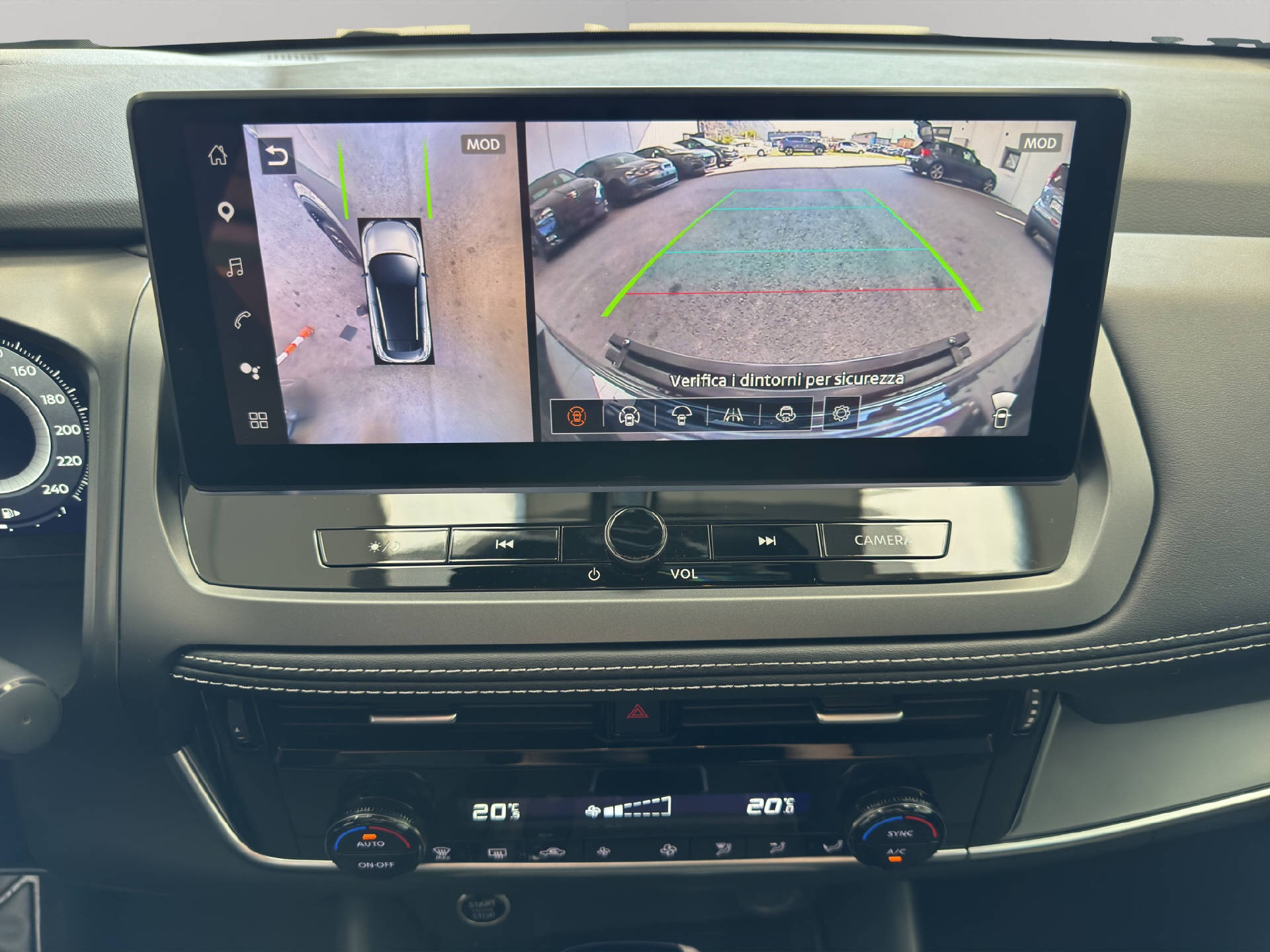NISSAN Qashqai 1.3 DIG-T 158 N-Connecta-image-10