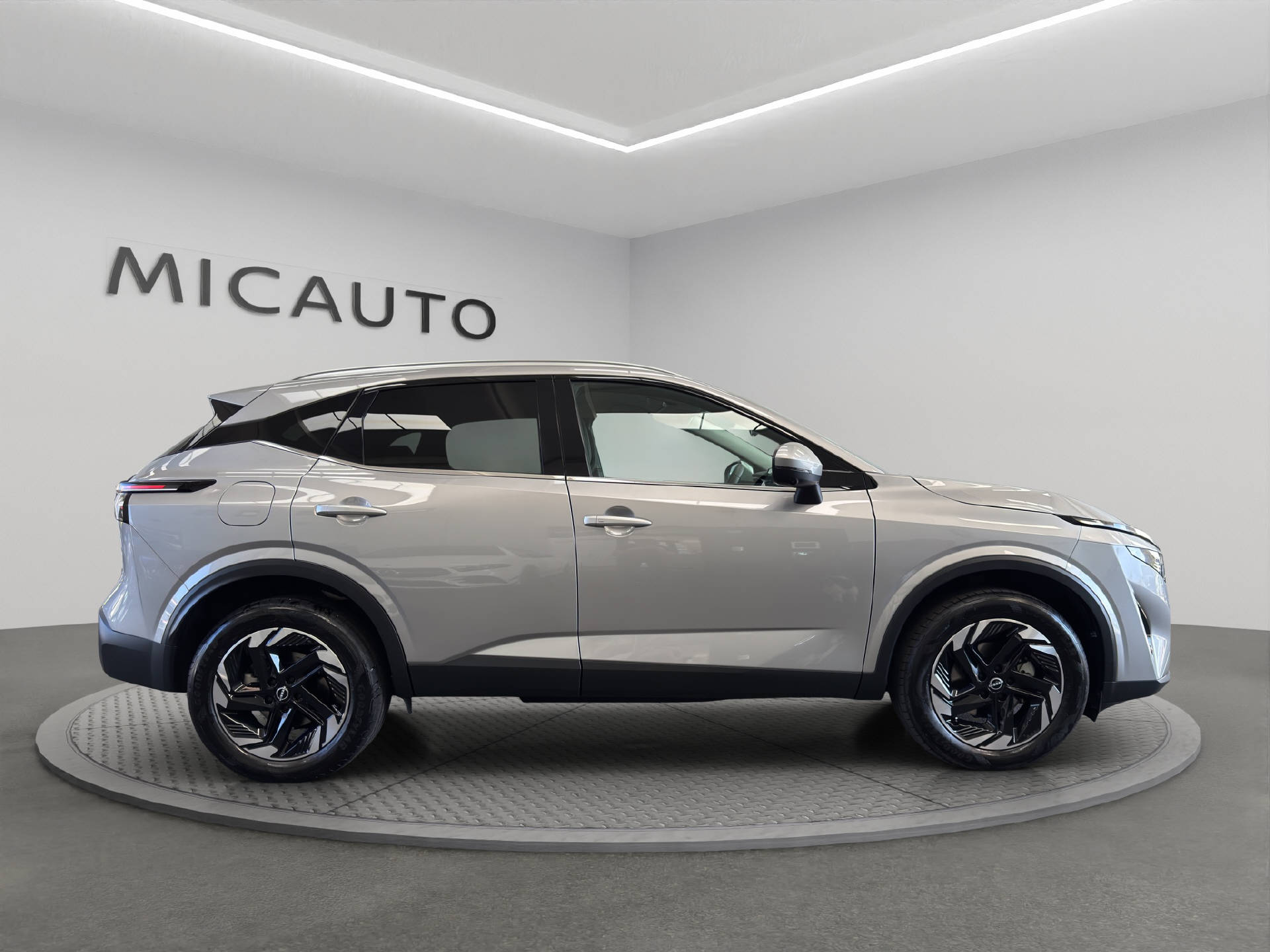 NISSAN Qashqai 1.3 DIG-T 158 N-Connecta-image-15