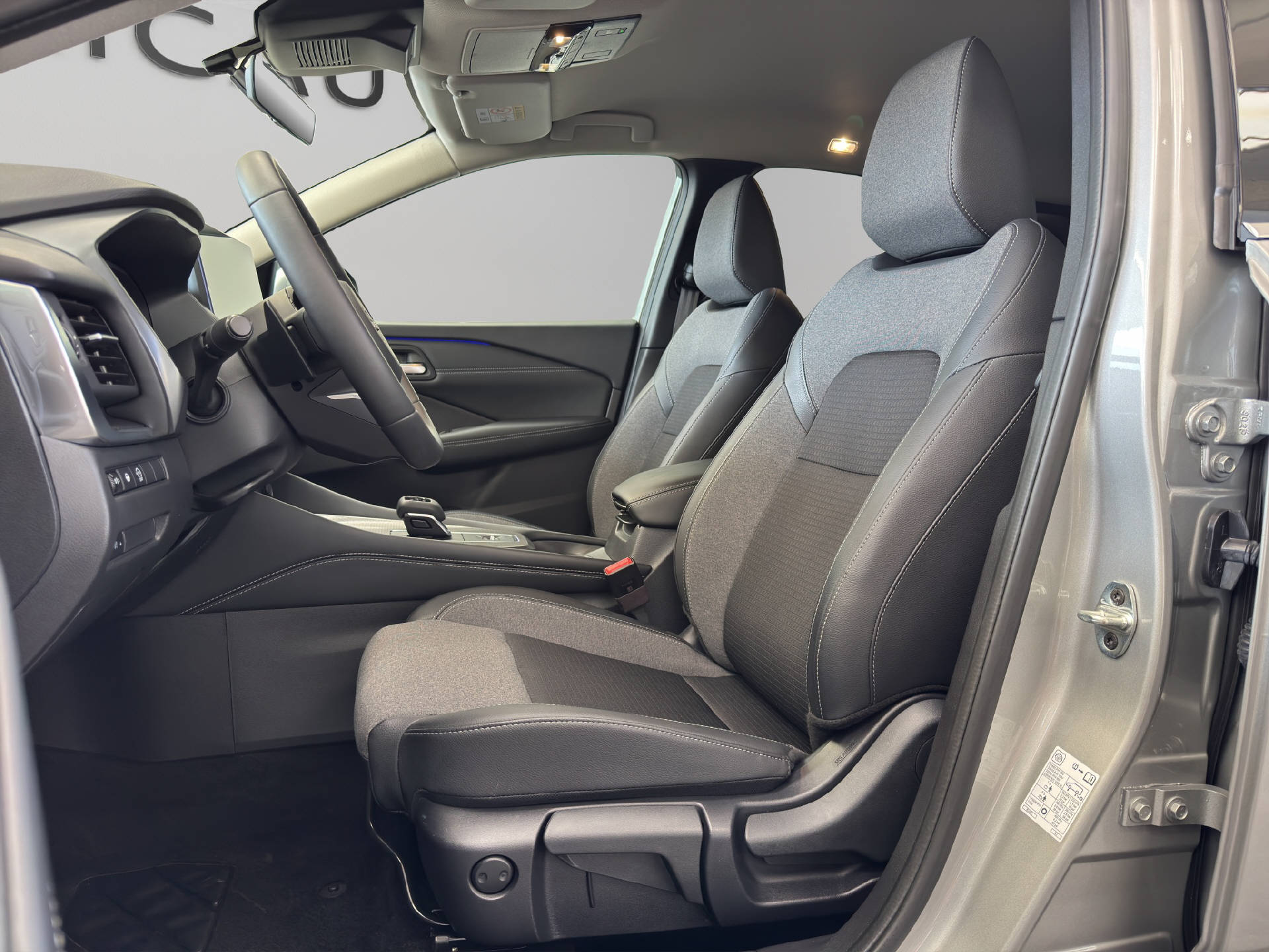 NISSAN Qashqai 1.3 DIG-T 158 N-Connecta-image-4