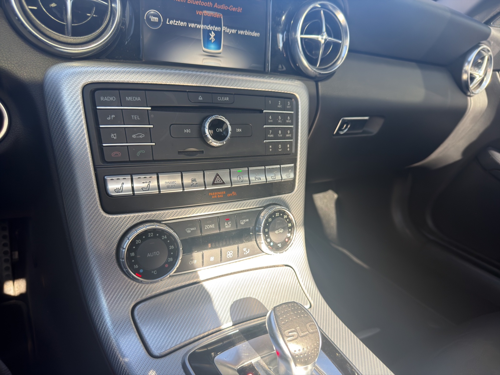 MERCEDES-BENZ SLC 200 9G-Tronic-image-8