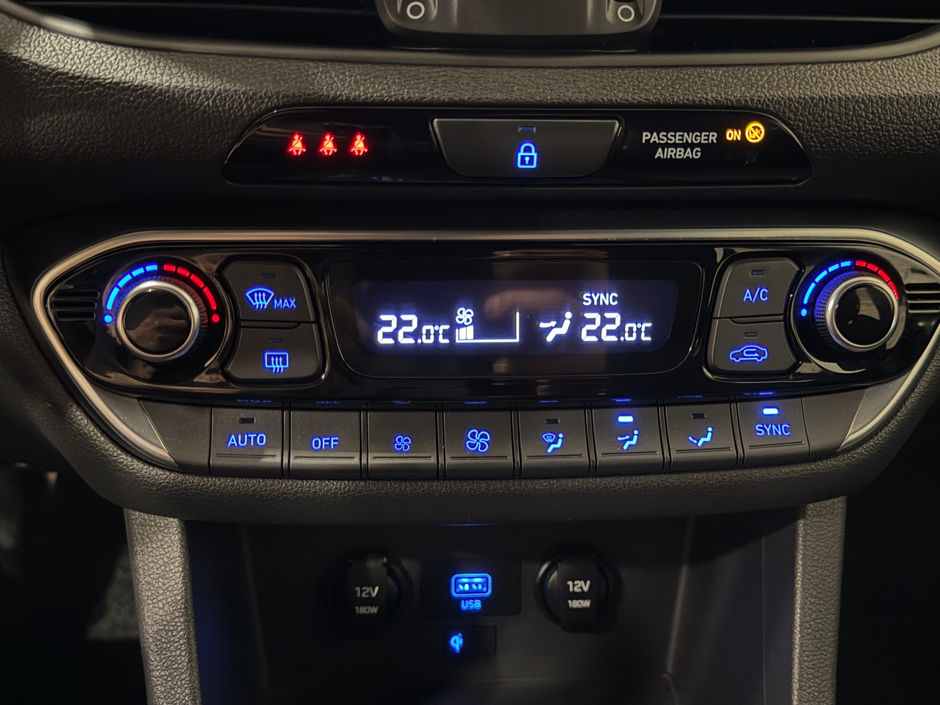 HYUNDAI i30 Wagon 1.5 T-GDi N Line 48V MH DCT-image-13
