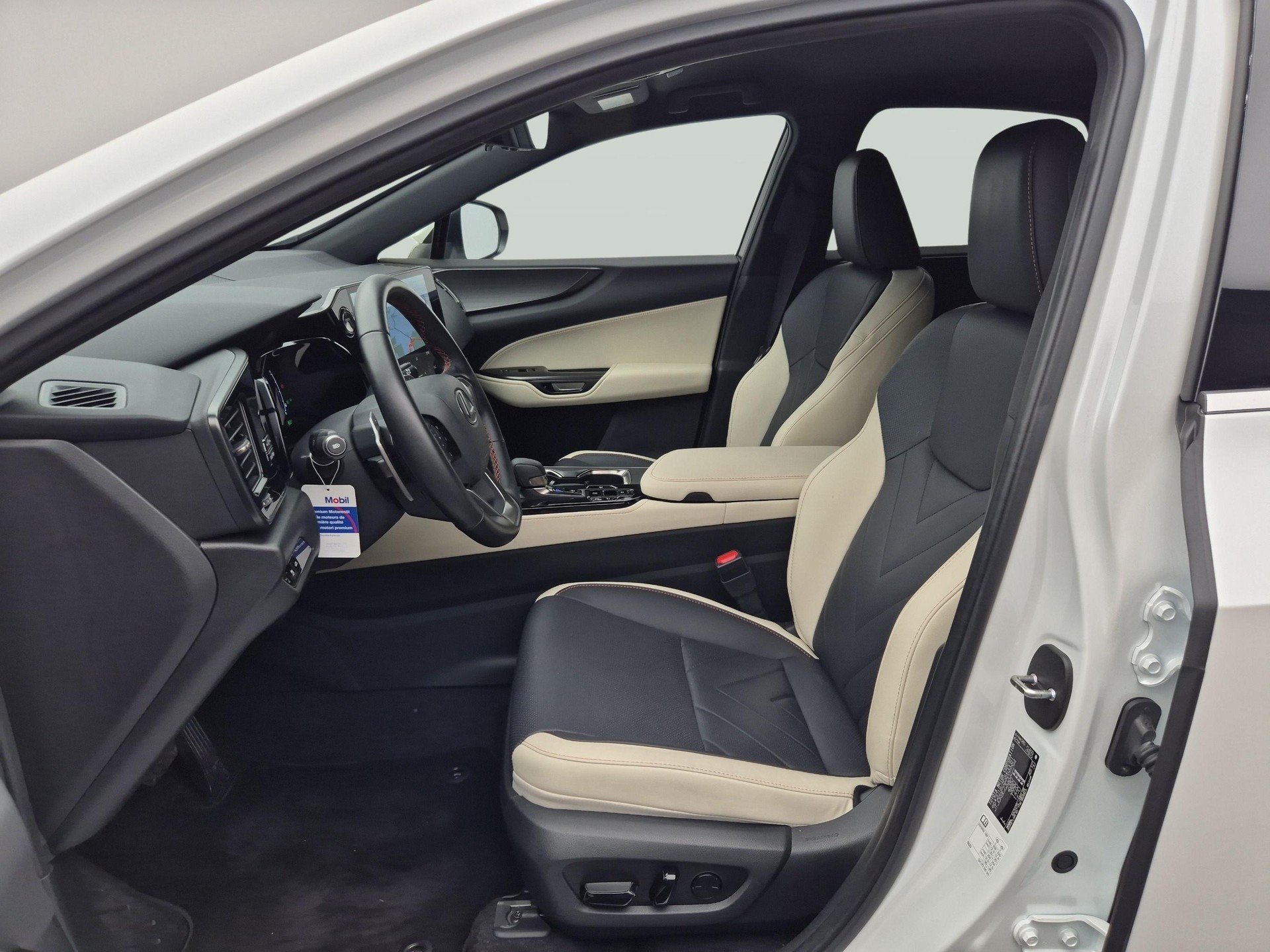 LEXUS NX 350h Excellence-image-2