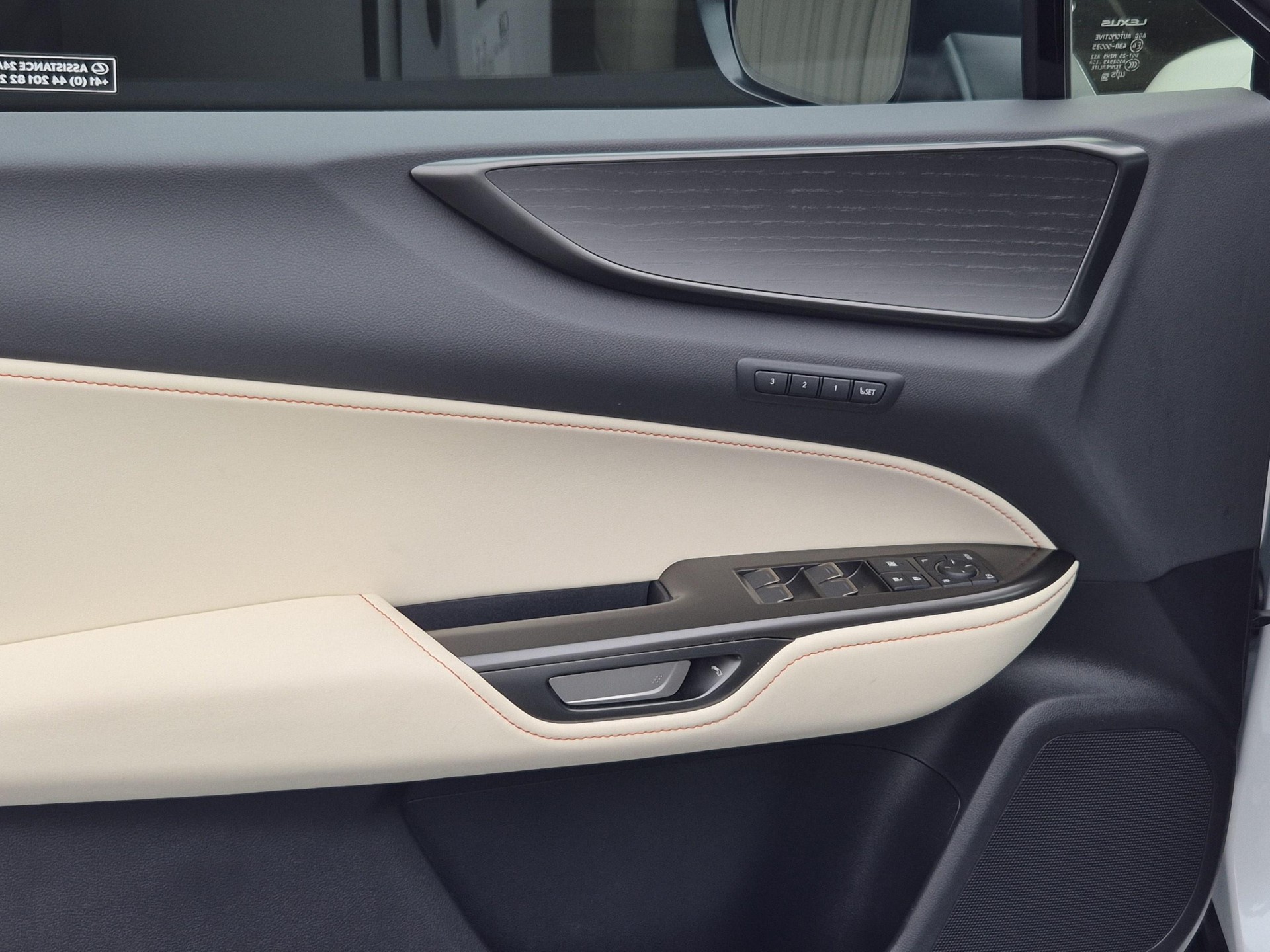 LEXUS NX 350h Excellence-image-16