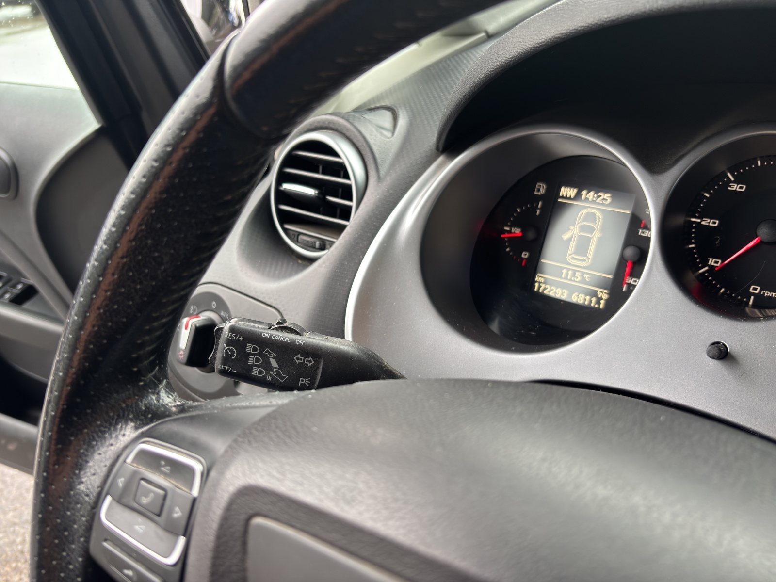 SEAT Altea XL 2.0 TDI Style Viva 4x4-image-8