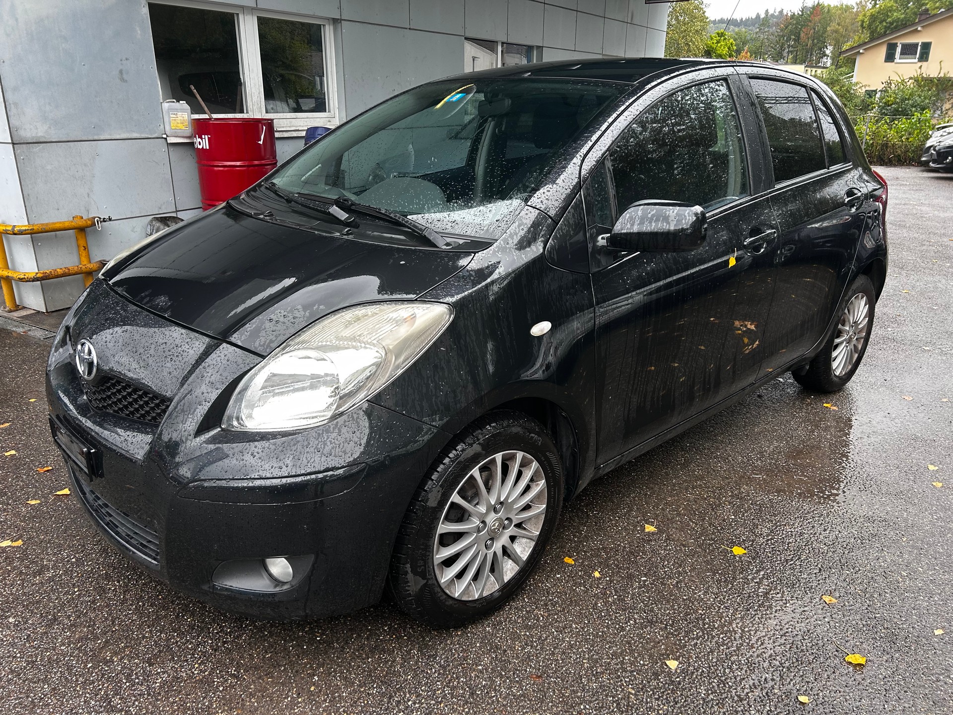 TOYOTA Yaris 1.33 Linea Sol-image-1