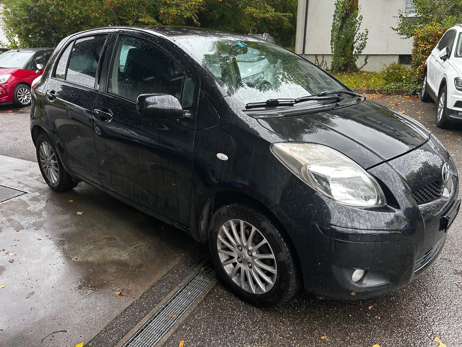 TOYOTA Yaris 1.33 Linea Sol-image-2