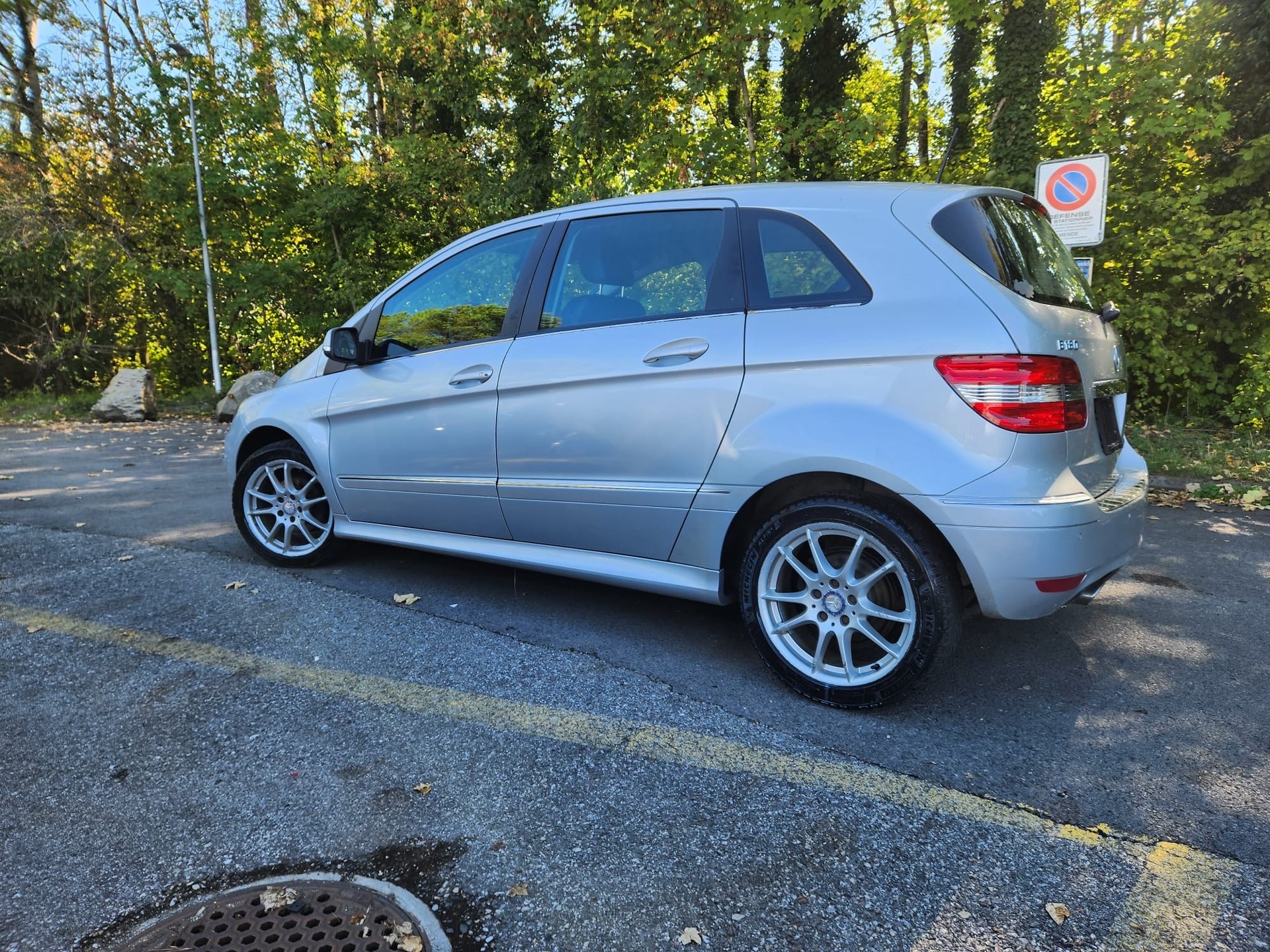 MERCEDES-BENZ B 180 Selection Autotronic-image-2