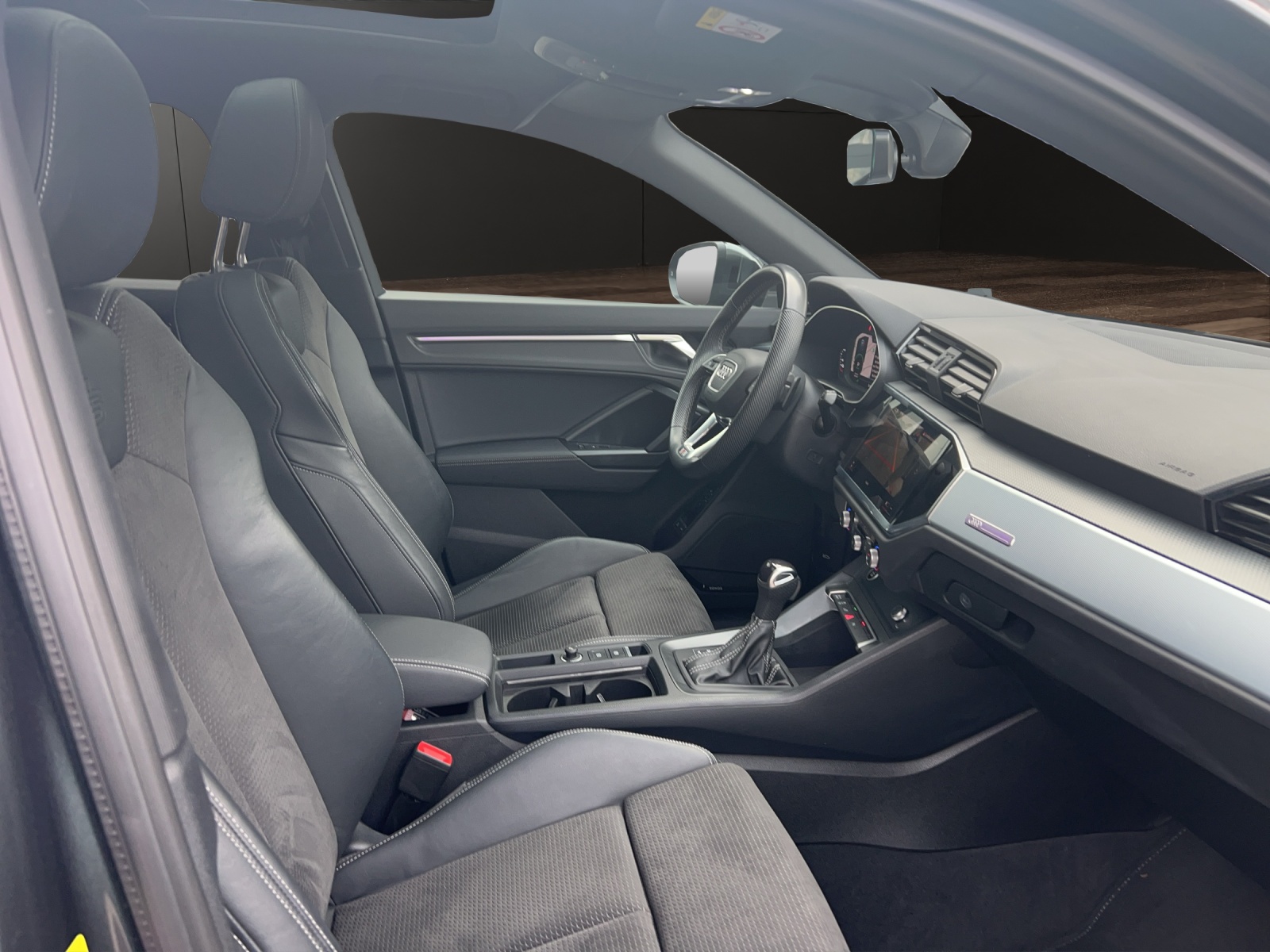 AUDI Q3 Sportback 45 TFSI e S line S-tronic-image-14