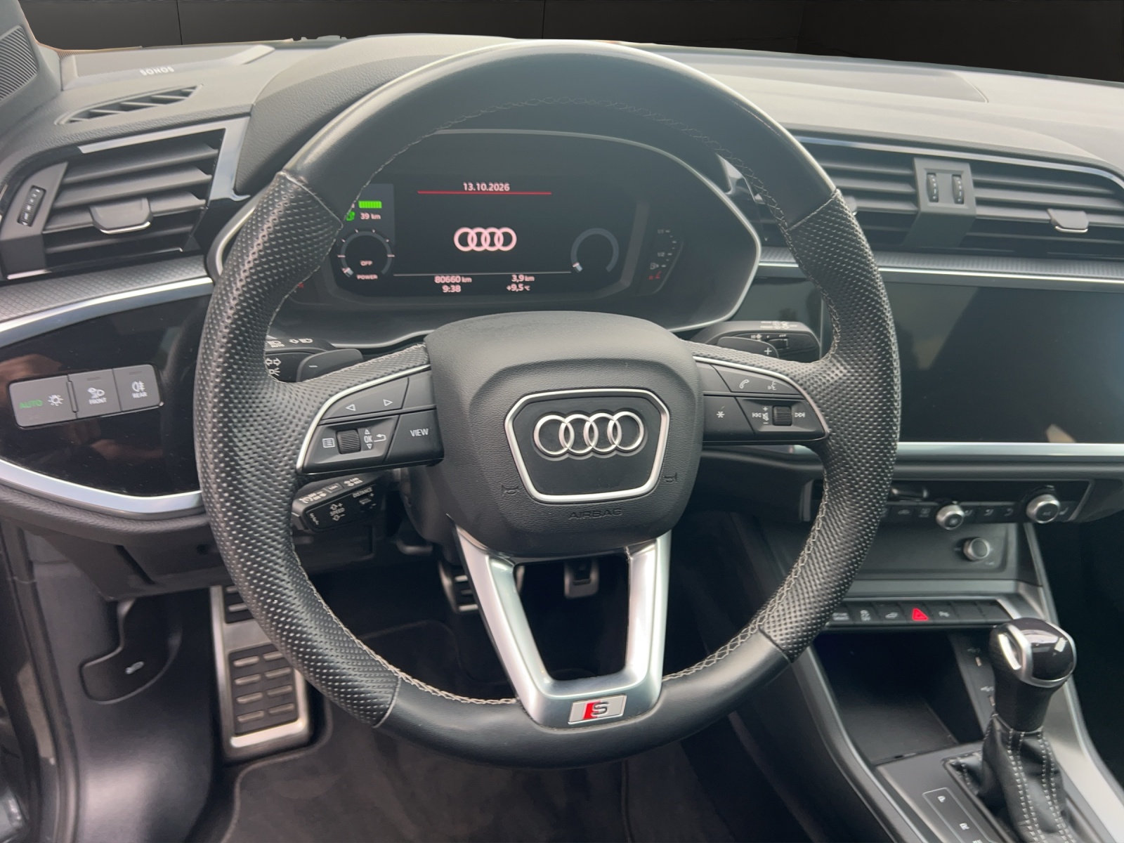 AUDI Q3 Sportback 45 TFSI e S line S-tronic-image-8