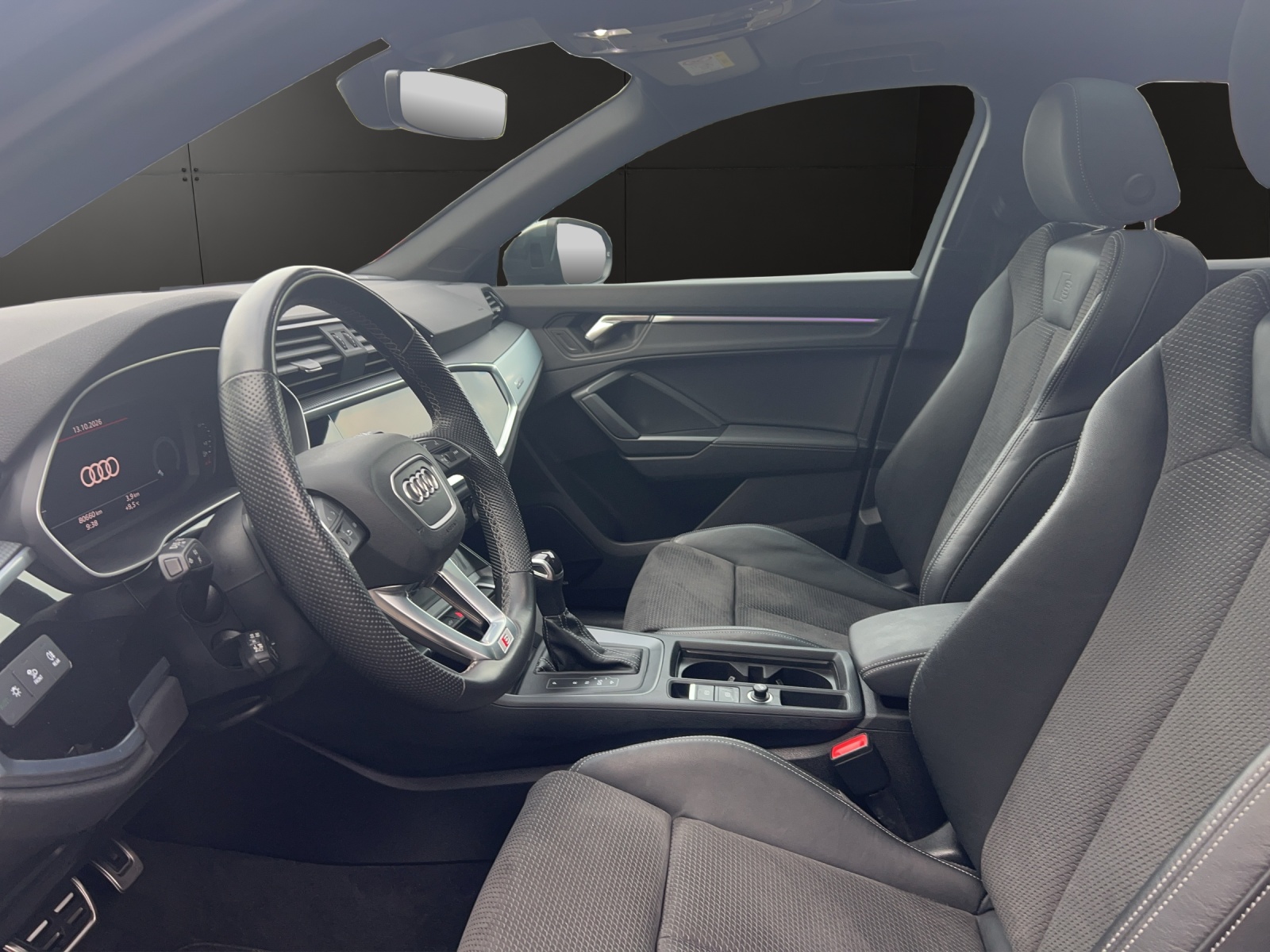 AUDI Q3 Sportback 45 TFSI e S line S-tronic-image-7