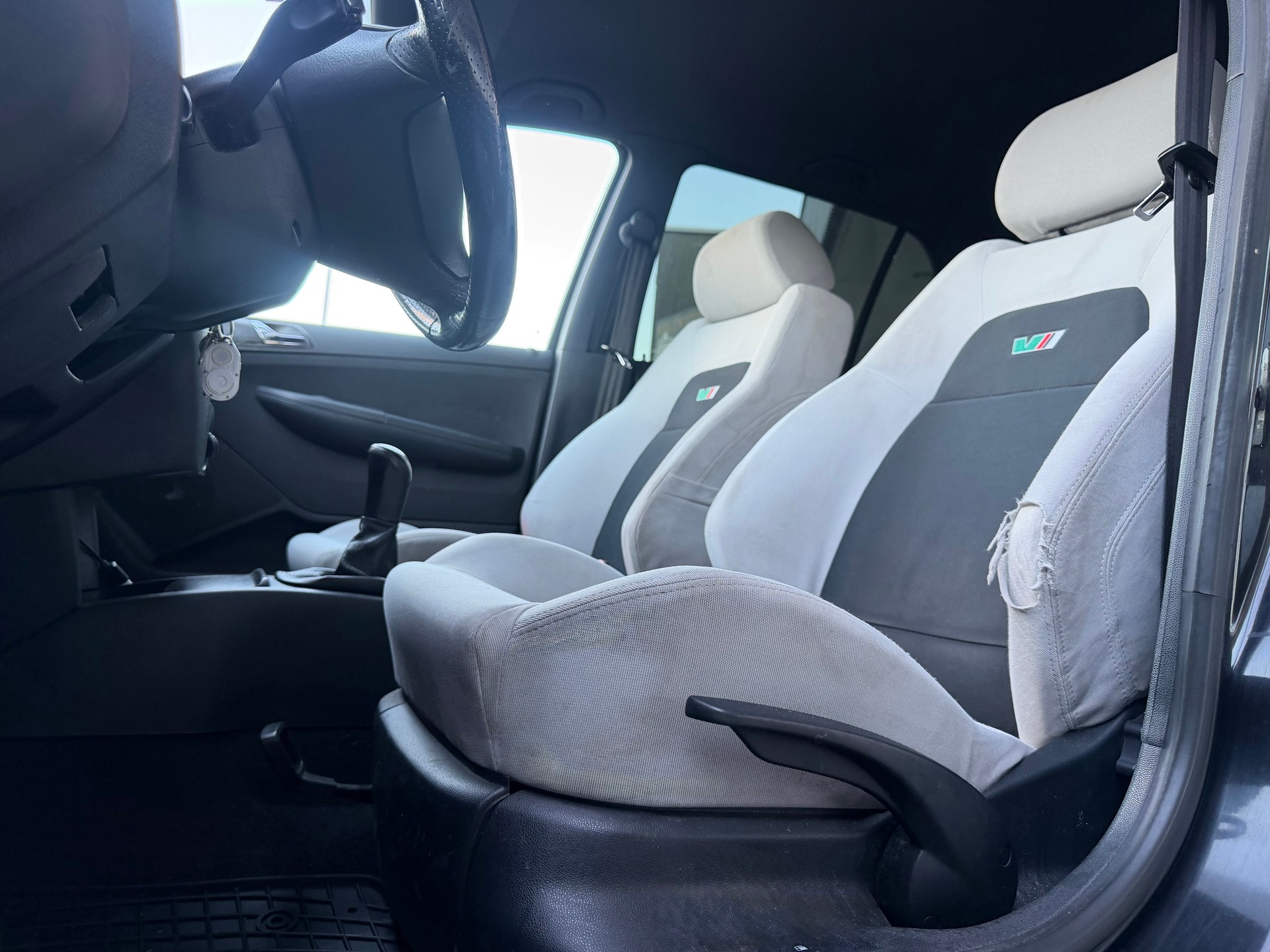SKODA Fabia 1.9 TDI RS-image-7