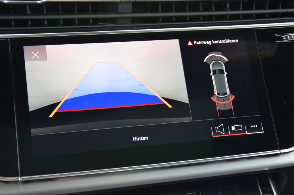 AUDI SQ8 TFSI Quattro-image-17