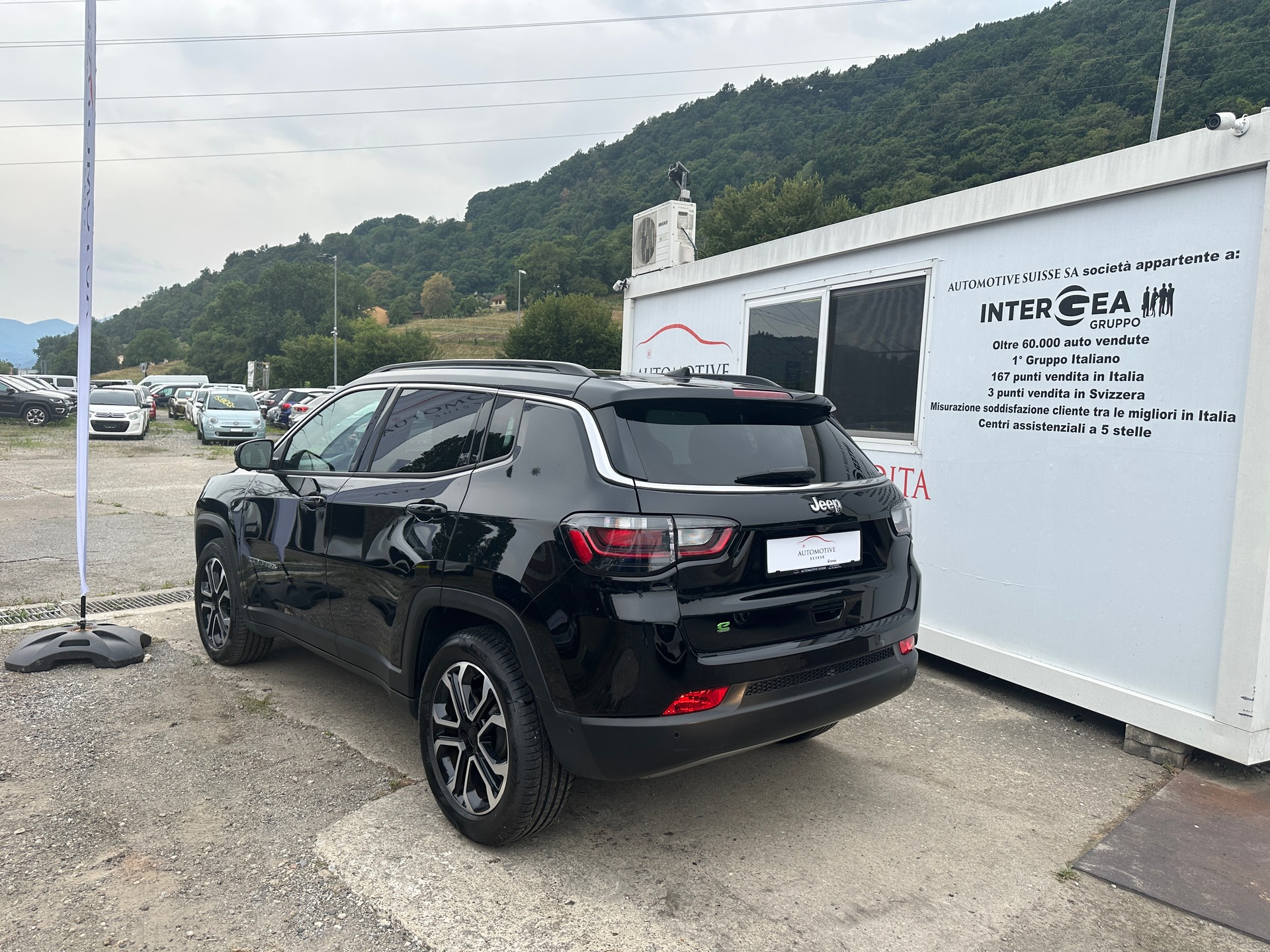 JEEP Compass 4x2 1.5 T MHEV Swiss Limited Plus-image-2