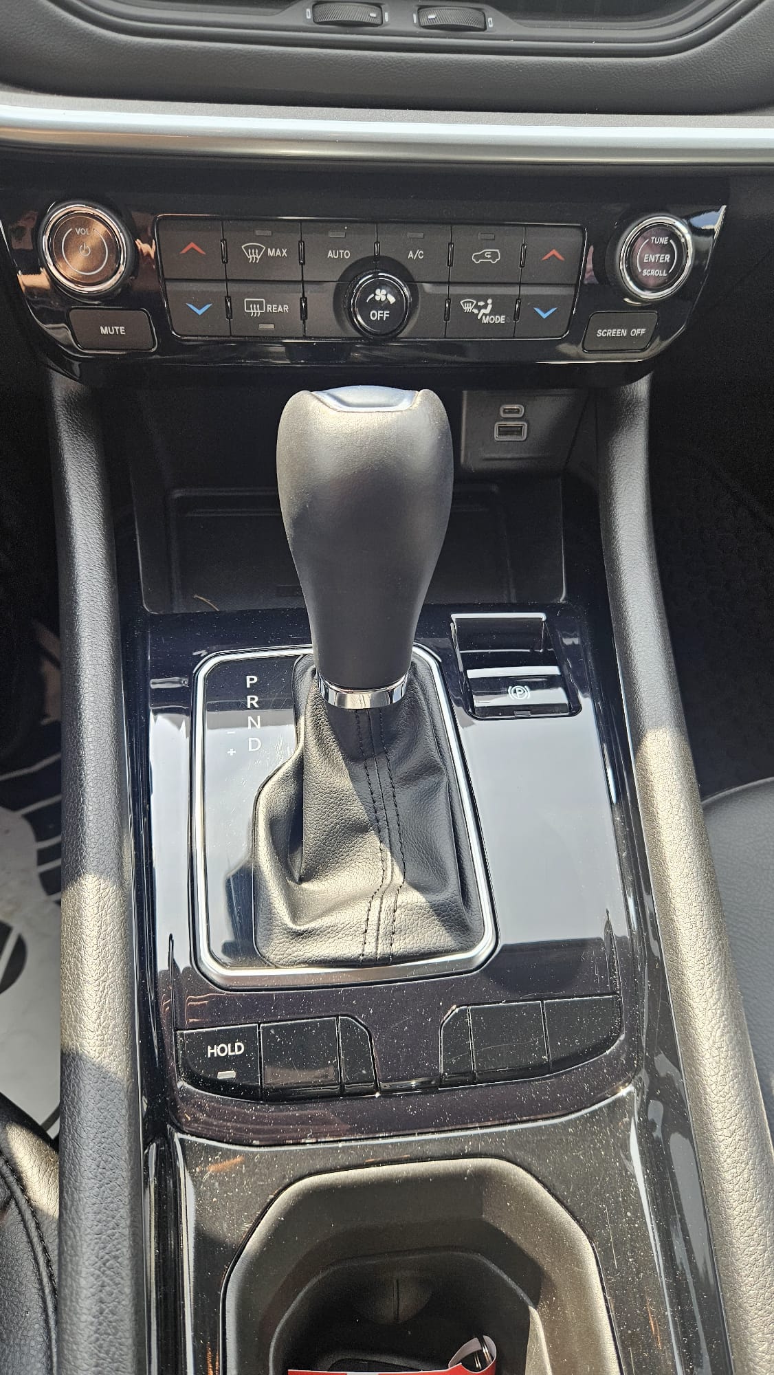JEEP Compass 4x2 1.5 T MHEV Swiss Limited Plus-image-12
