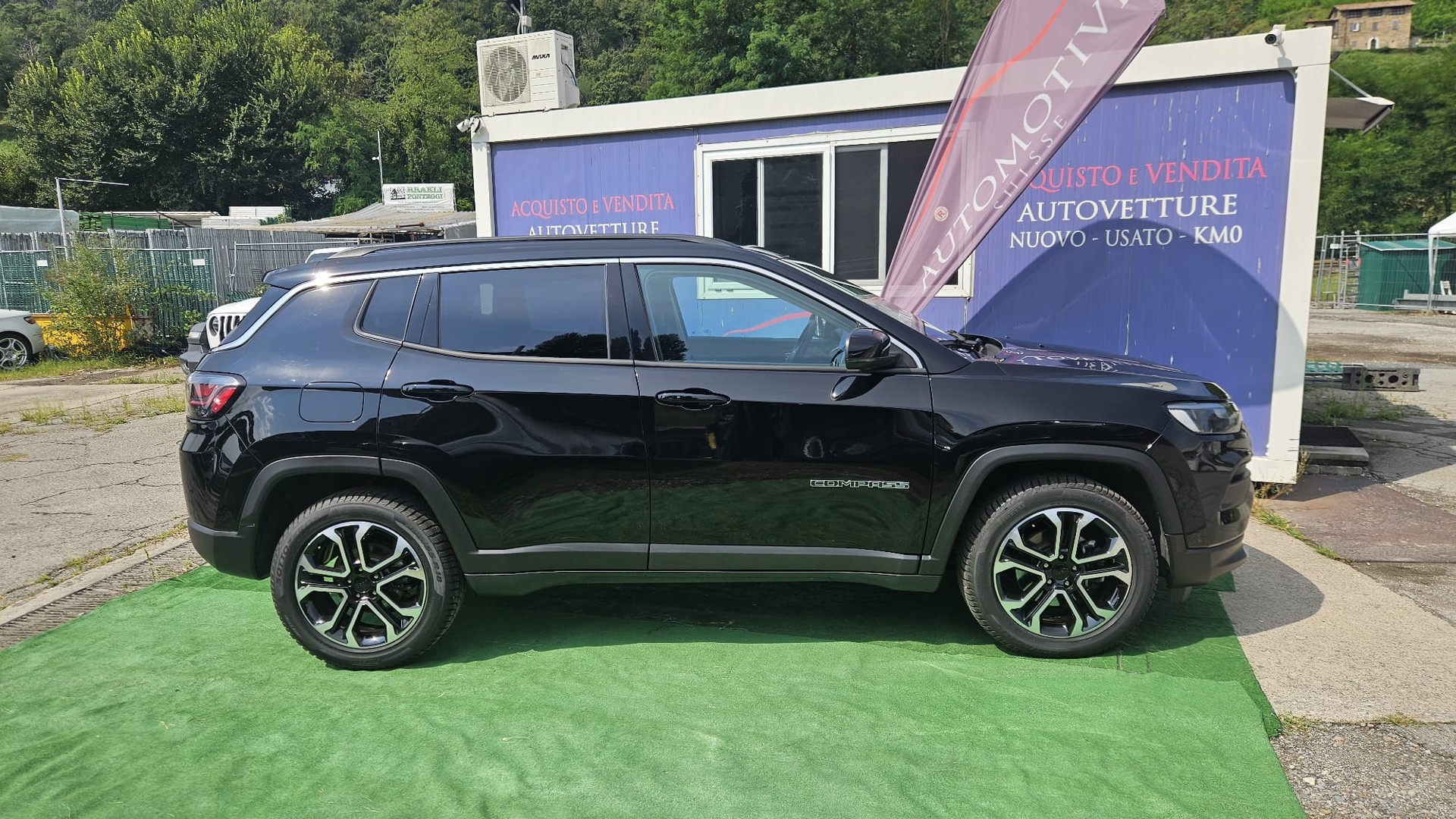 JEEP Compass 4x2 1.5 T MHEV Swiss Limited Plus-image-2