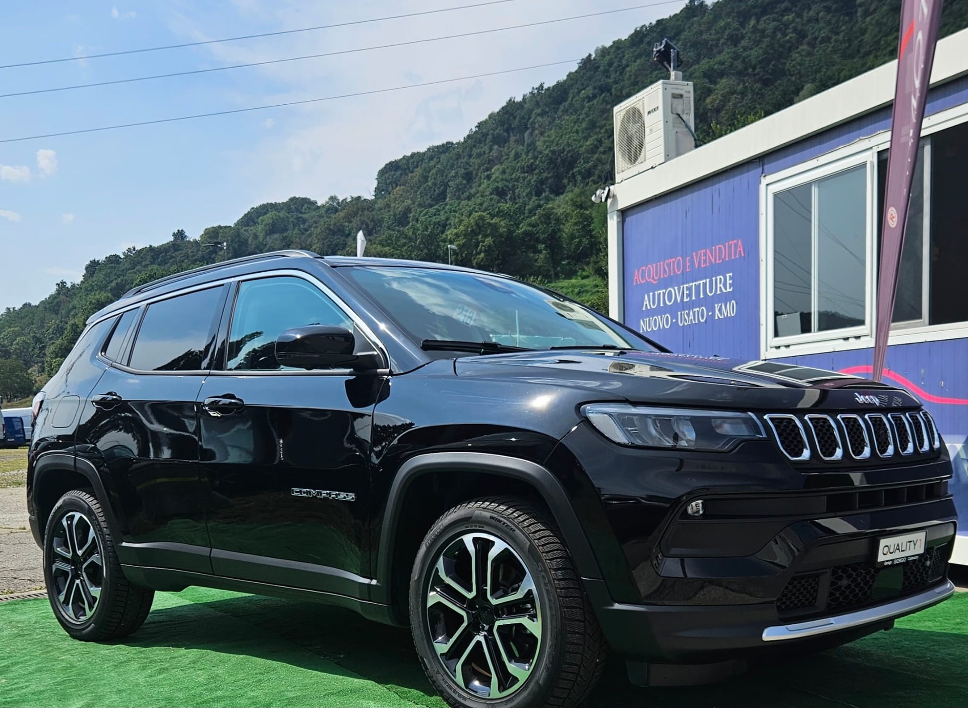 JEEP Compass 4x2 1.5 T MHEV Swiss Limited Plus-image-0