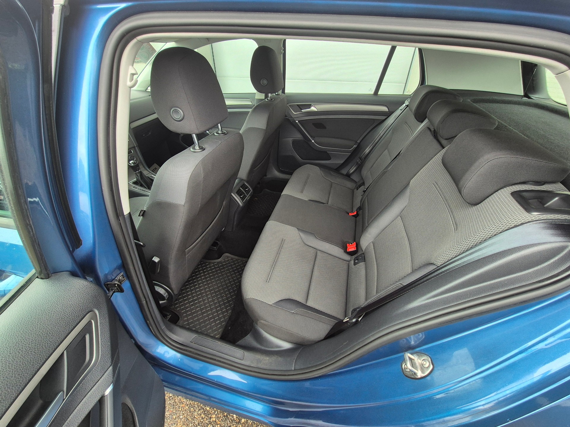 VW GOLF VII 1.6 TDI-image-9