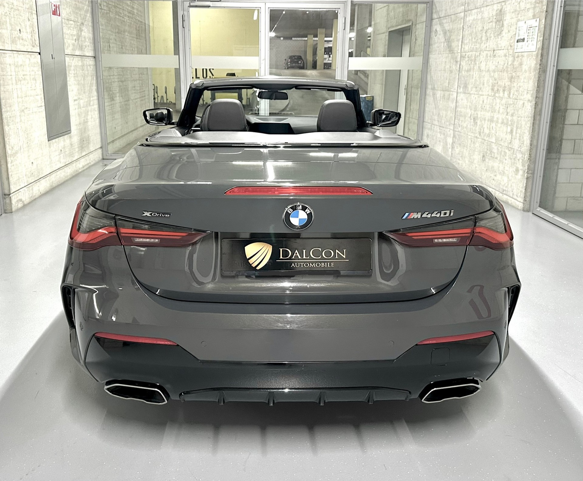 BMW M440i xDrive 48V Cabriolet Steptronic-image-8