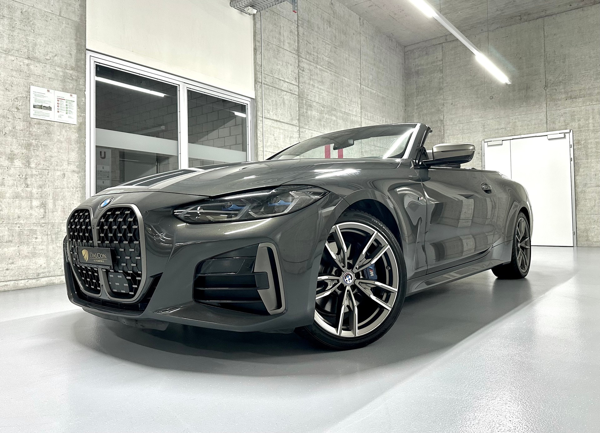 BMW M440i xDrive 48V Cabriolet Steptronic-image-1