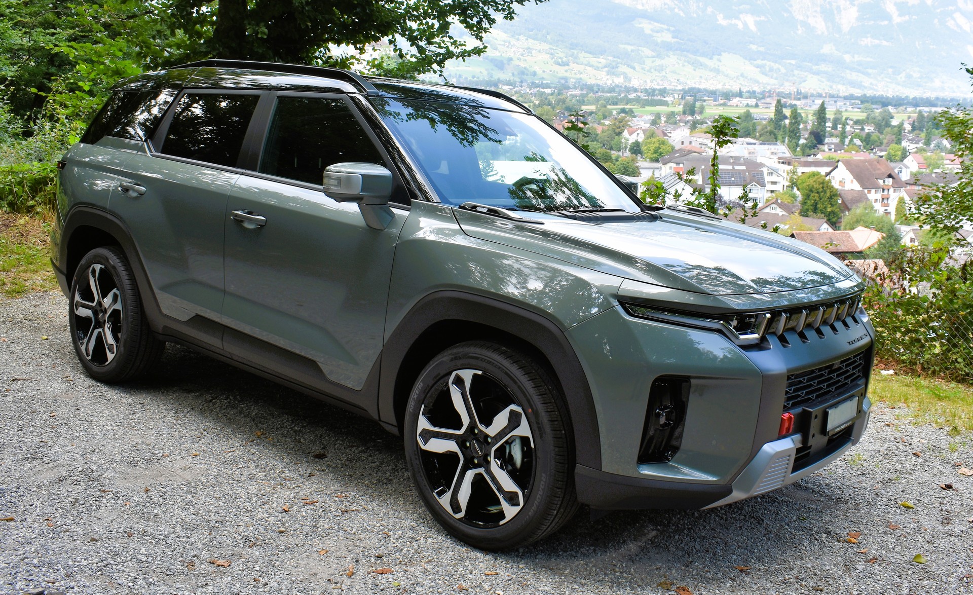 KGM-SsangYong Torres 1.5 TGDI Hybrid Titanium AT-showroom-element-2