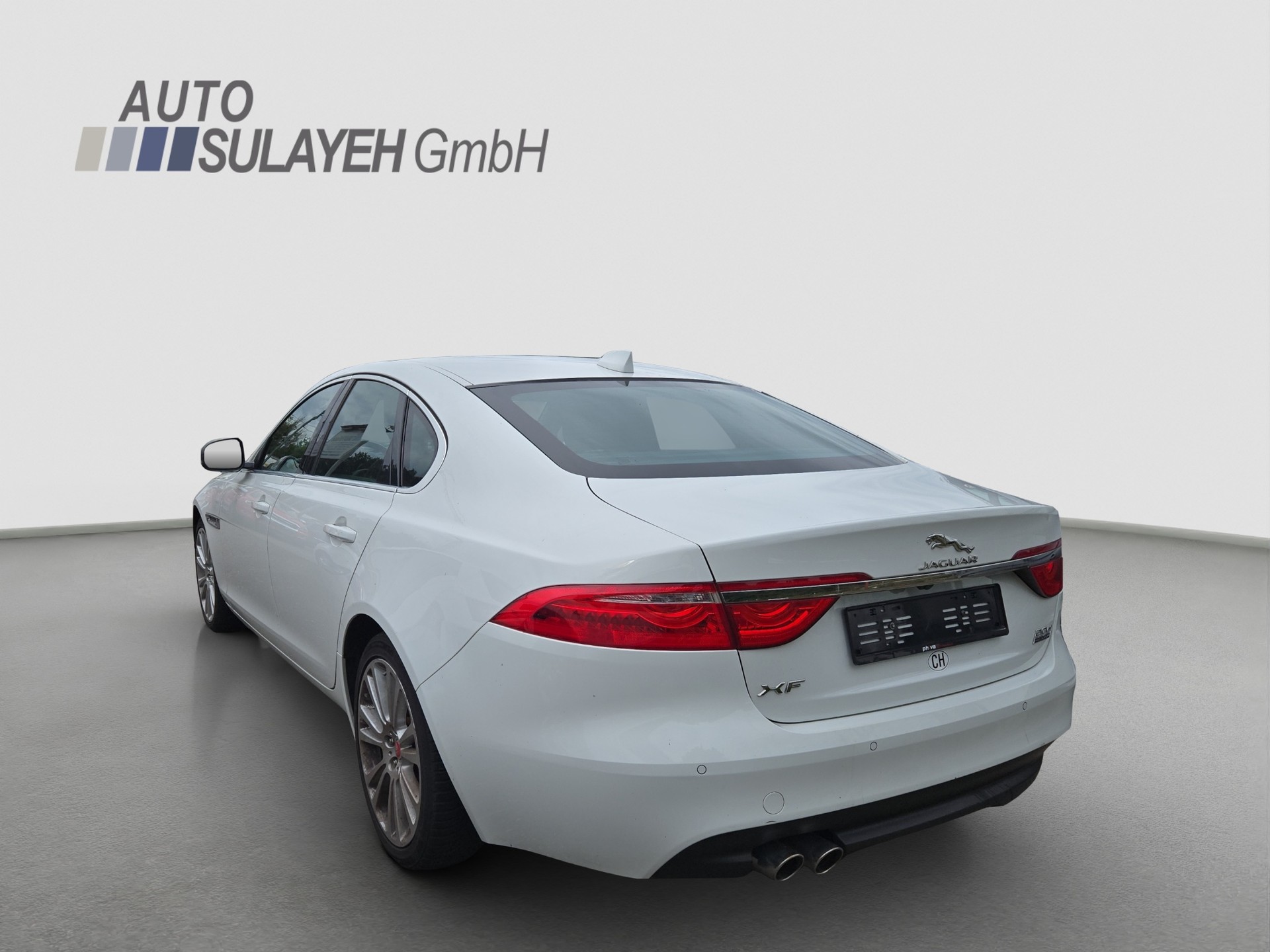 JAGUAR XF-image-10