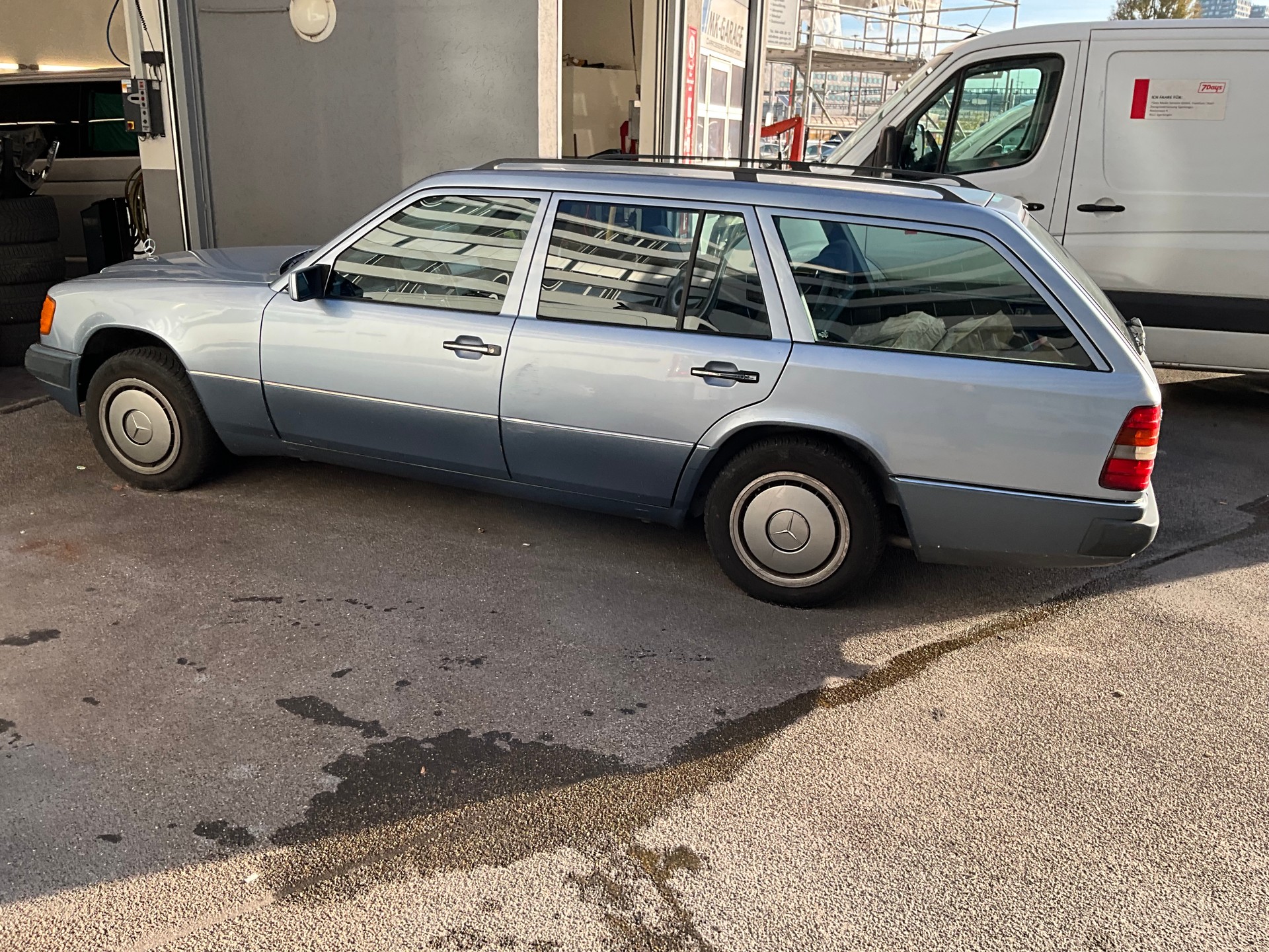 MERCEDES-BENZ 230 TE-image-2