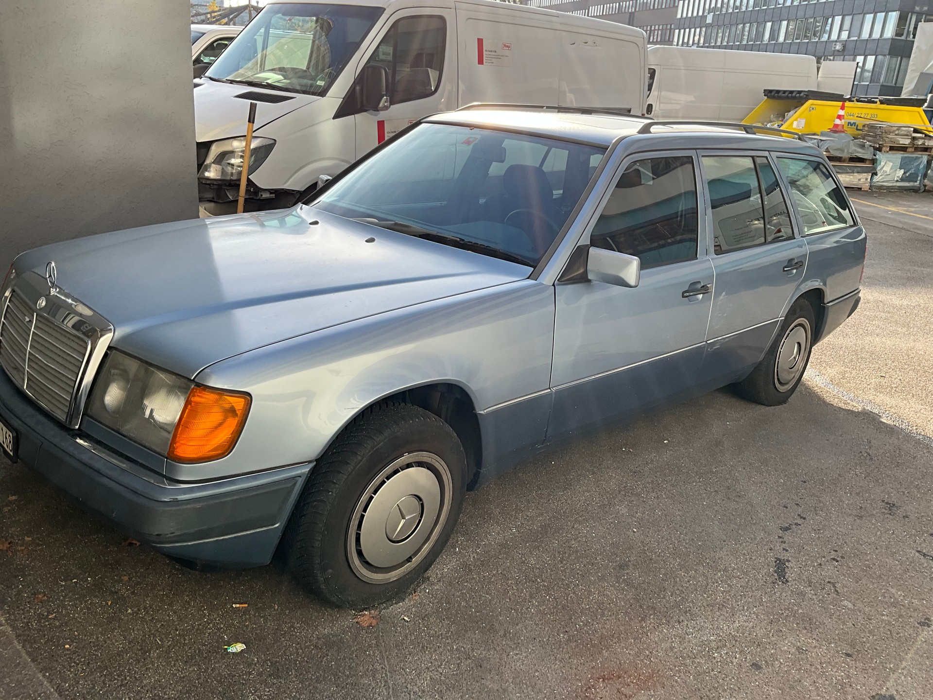 MERCEDES-BENZ 230 TE-image-1