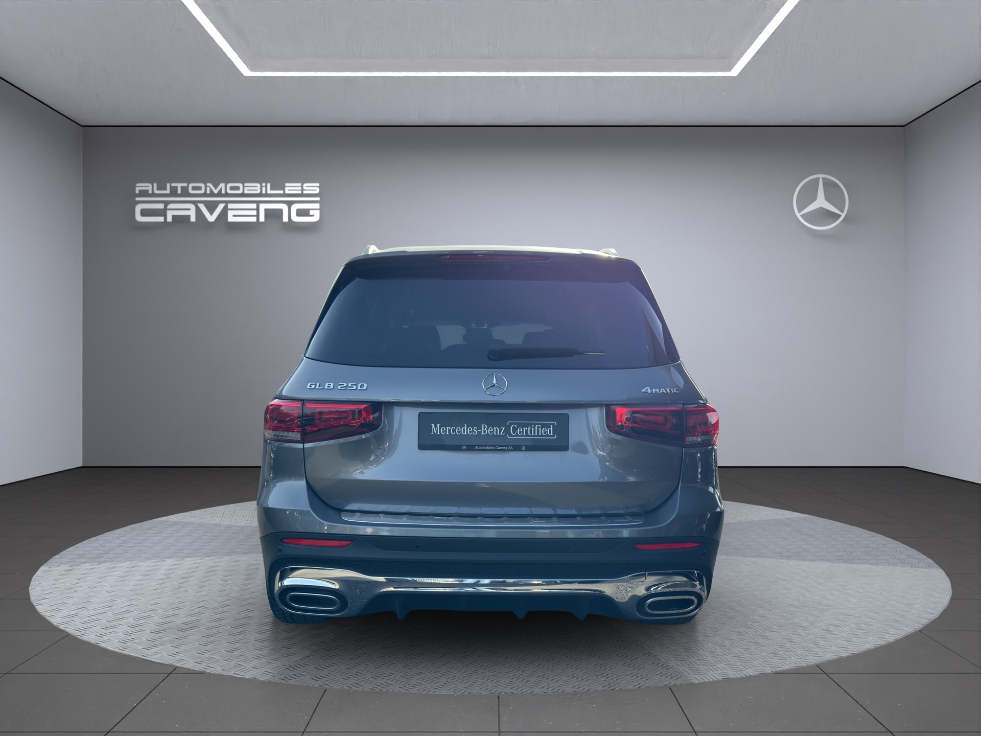 MERCEDES-BENZ GLB 250 4Matic AMG Line 8G-Tronic-image-3
