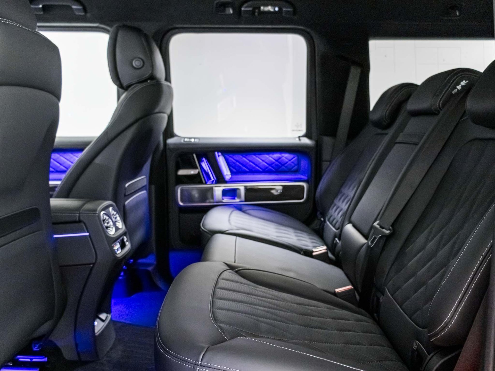 MERCEDES-BENZ G 63 AMG-image-7