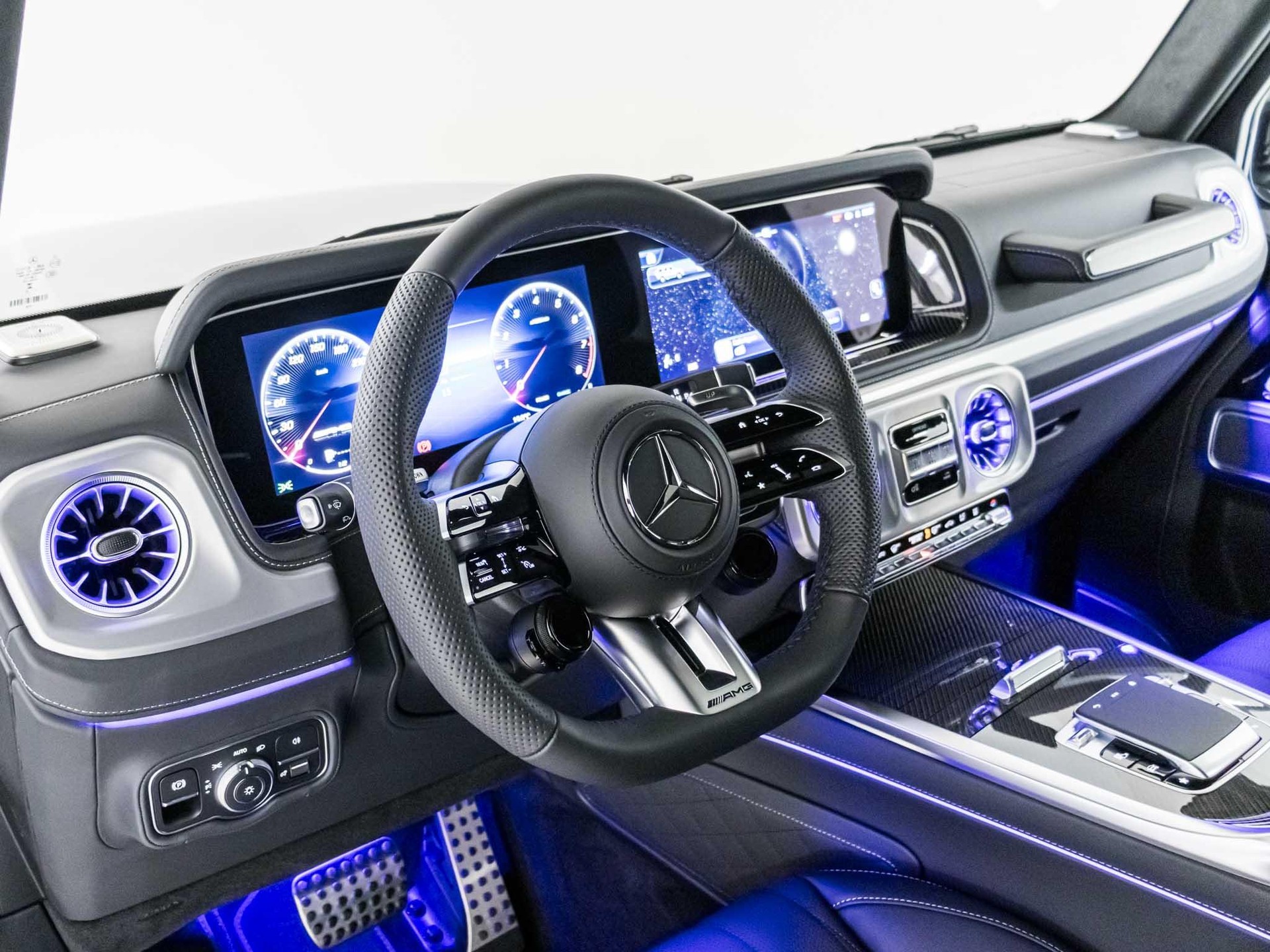 MERCEDES-BENZ G 63 AMG-image-9