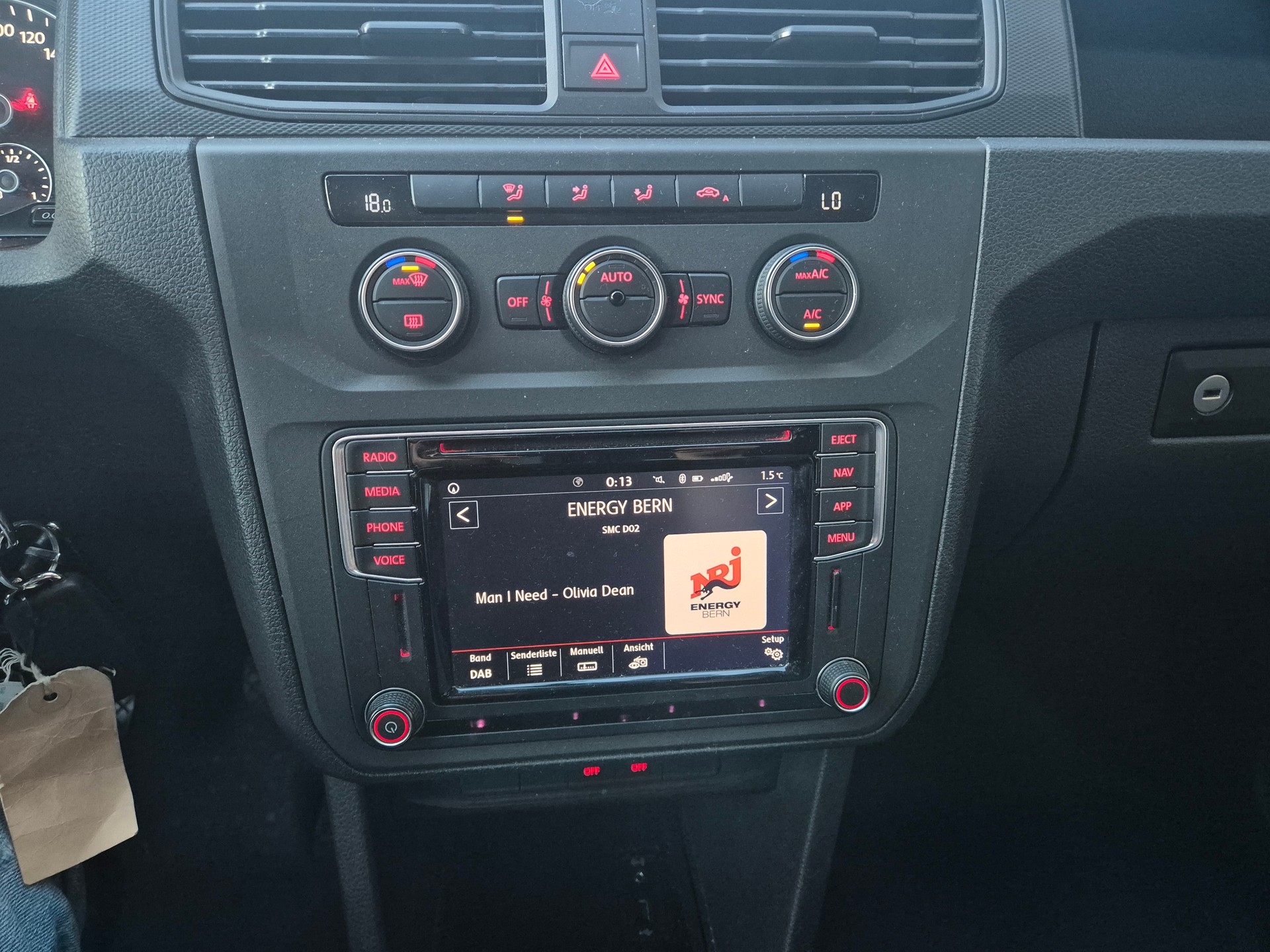 VW Caddy Maxi 2.0TDI 4Motion BlueMotion Technology-image-7