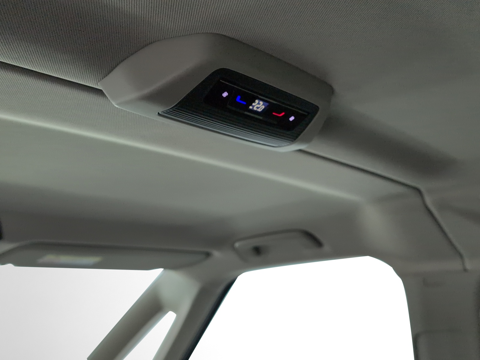 VW Multivan 2.0 TSI Liberty DSG-image-12