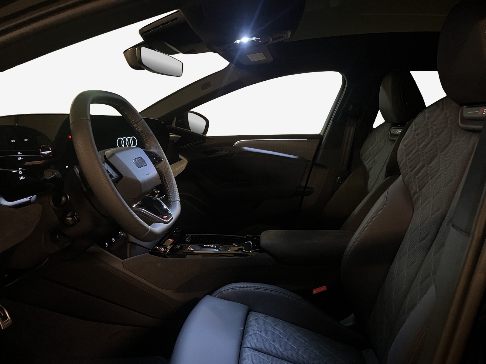 AUDI A6 Avant e-tron quattro-image-7